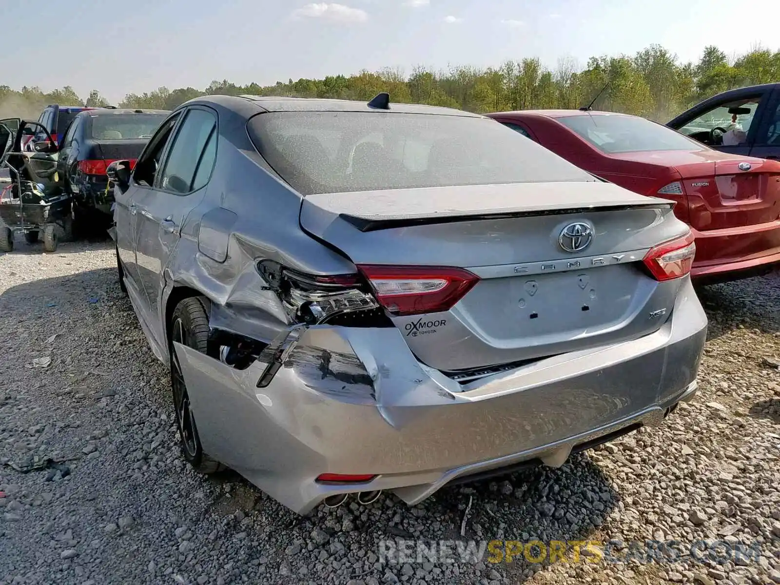 3 Фотография поврежденного автомобиля 4T1B61HK5KU250828 TOYOTA CAMRY 2019