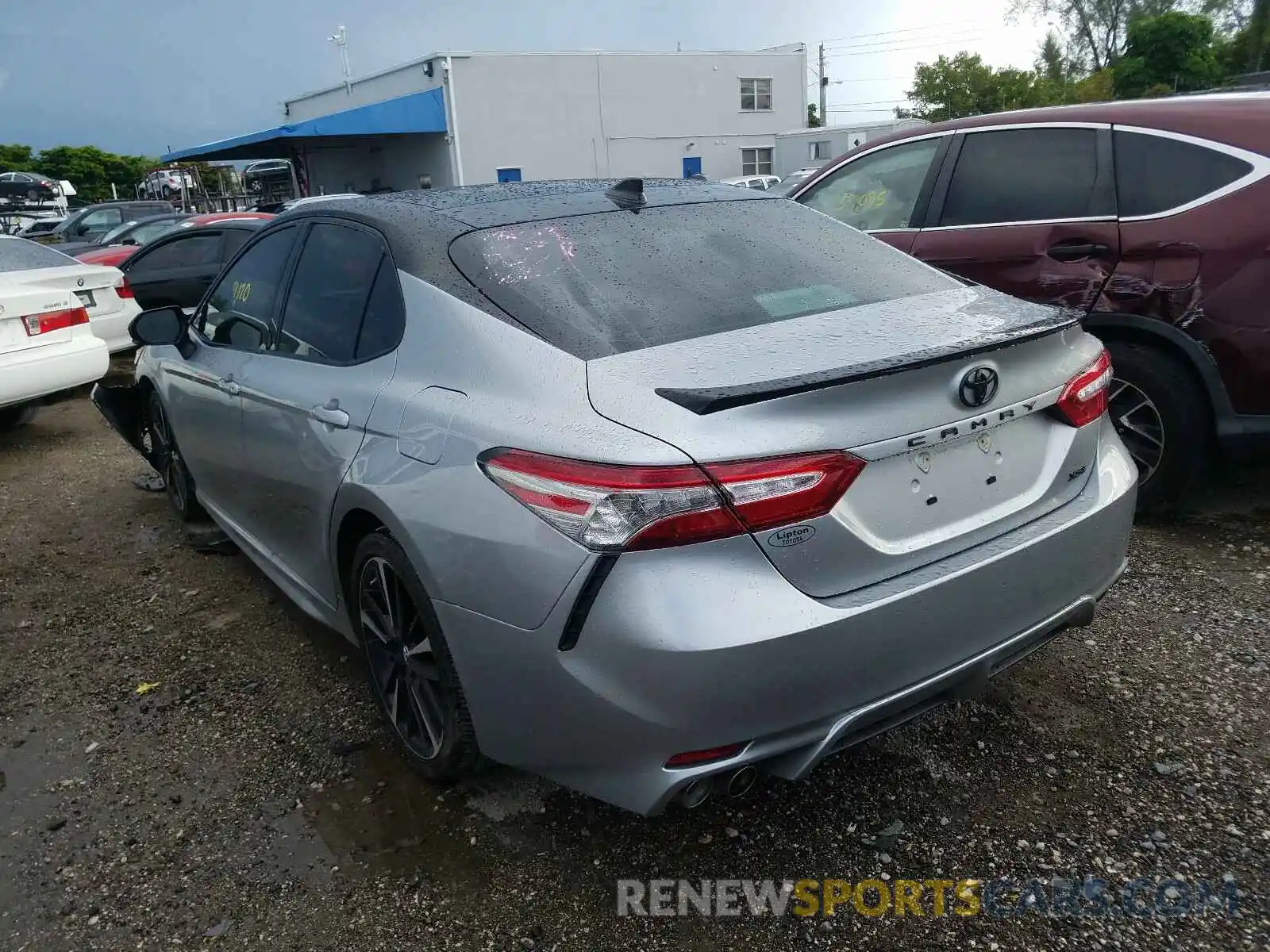 3 Photograph of a damaged car 4T1B61HK5KU266298 TOYOTA CAMRY 2019