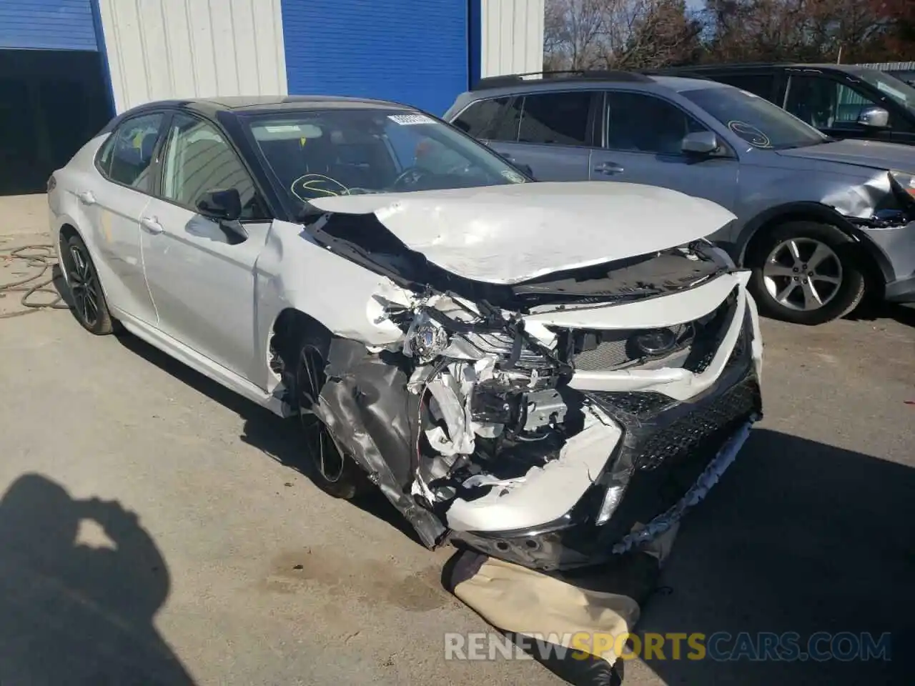 1 Photograph of a damaged car 4T1B61HK5KU288625 TOYOTA CAMRY 2019