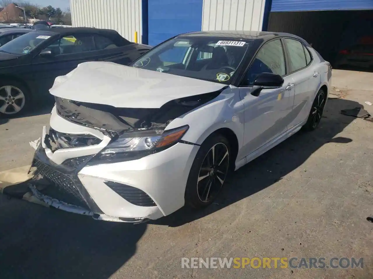 2 Photograph of a damaged car 4T1B61HK5KU288625 TOYOTA CAMRY 2019