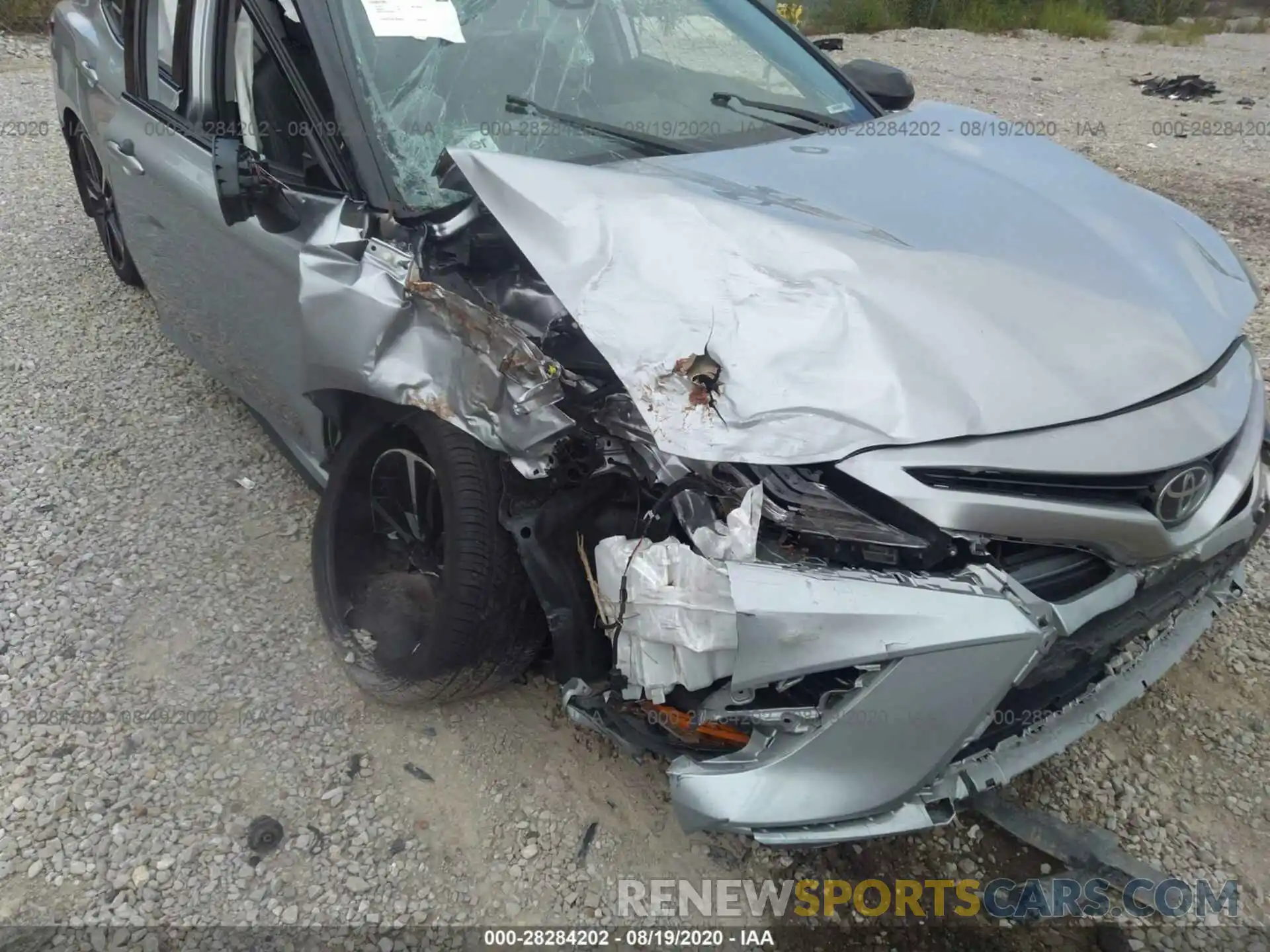 6 Photograph of a damaged car 4T1B61HK5KU290407 TOYOTA CAMRY 2019