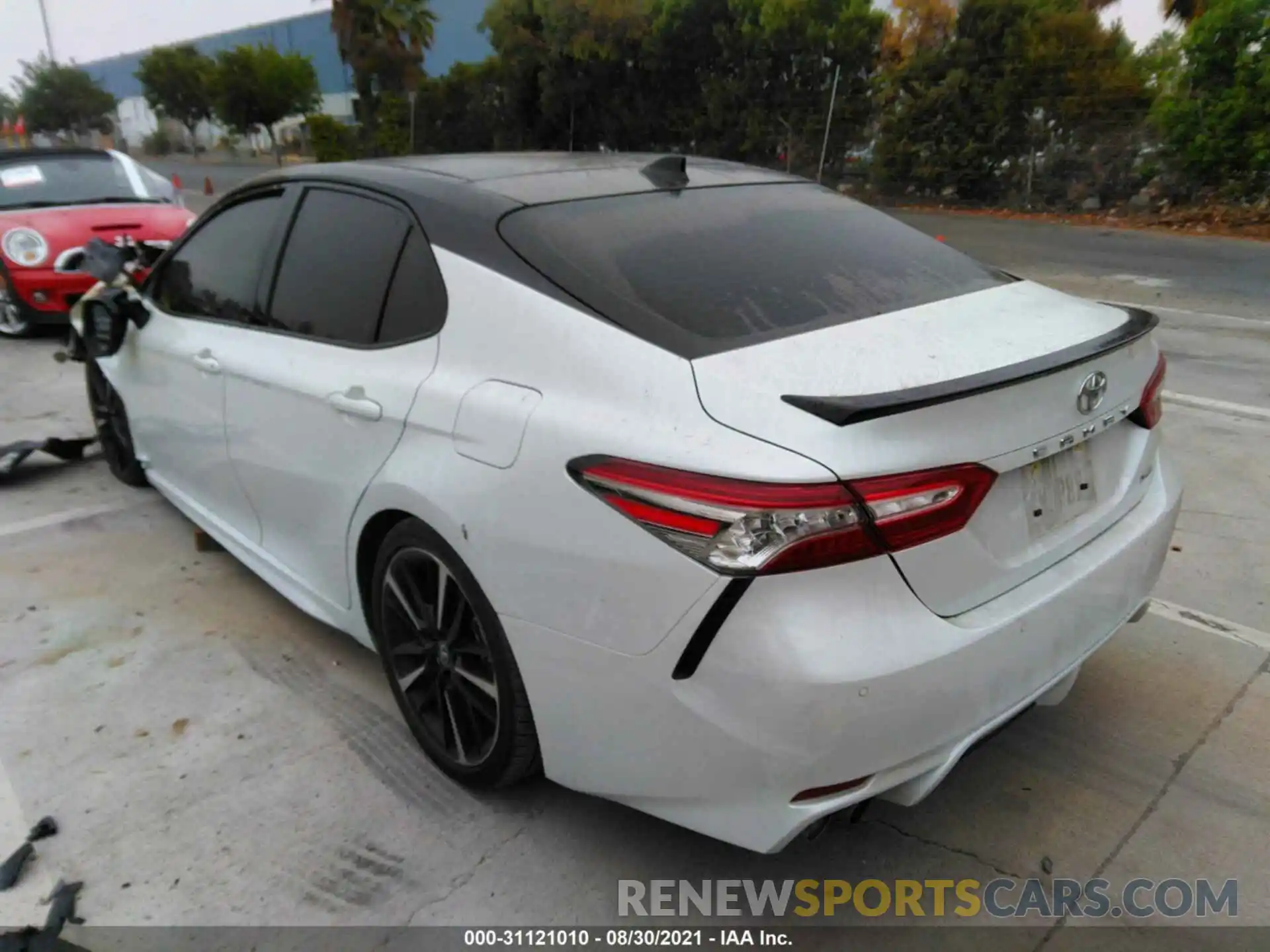 3 Photograph of a damaged car 4T1B61HK5KU294408 TOYOTA CAMRY 2019