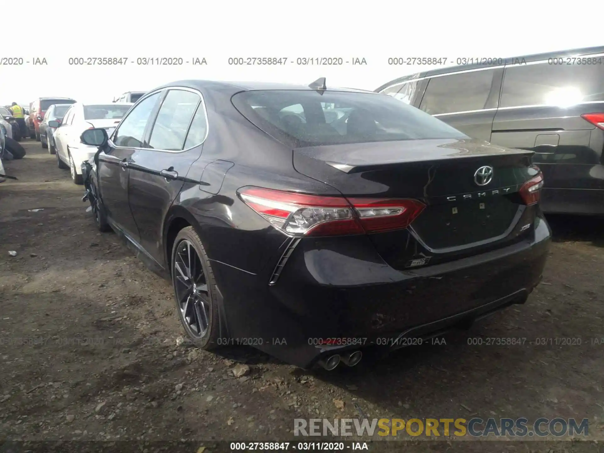 3 Photograph of a damaged car 4T1B61HK5KU295171 TOYOTA CAMRY 2019