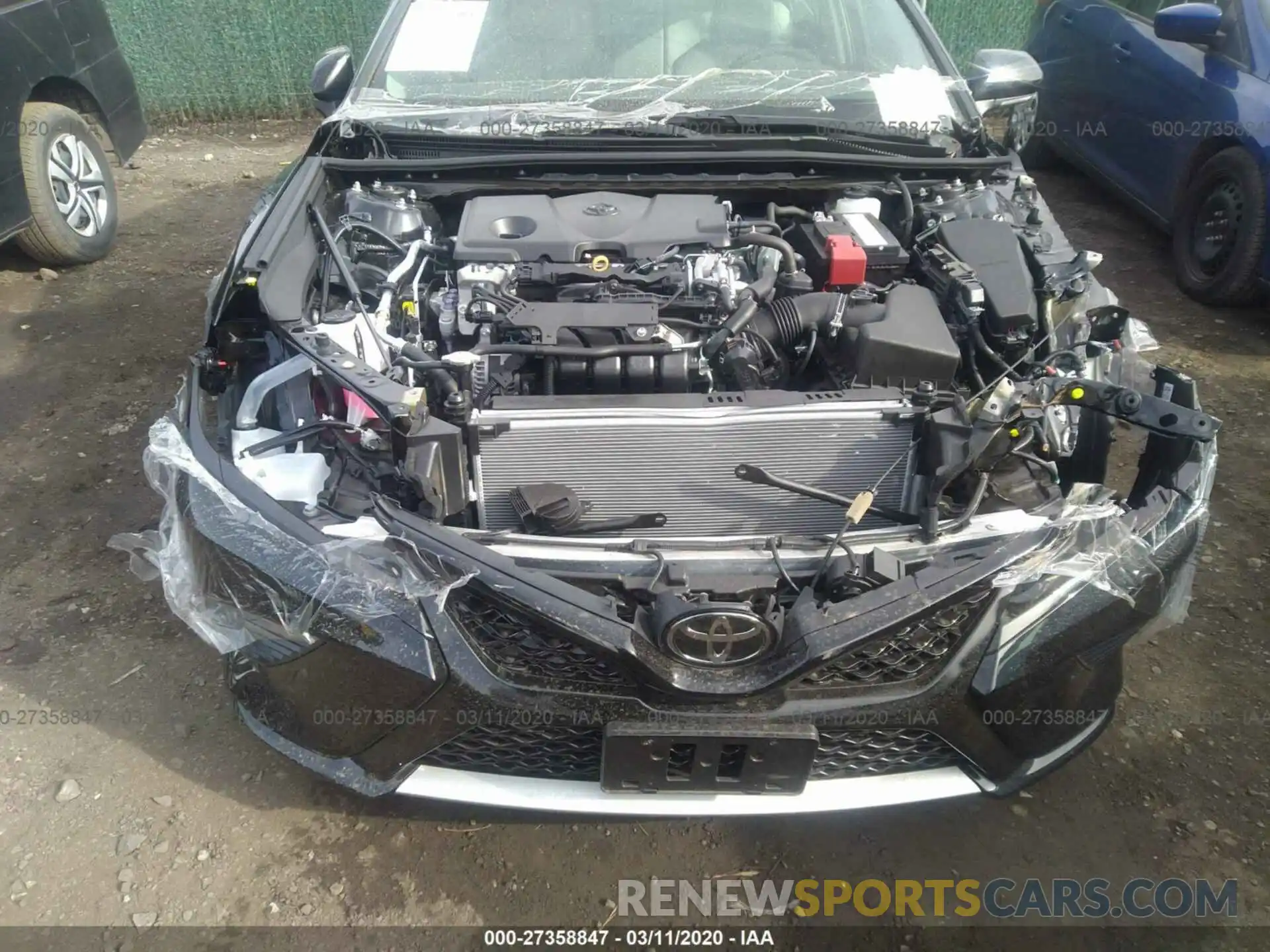 6 Photograph of a damaged car 4T1B61HK5KU295171 TOYOTA CAMRY 2019