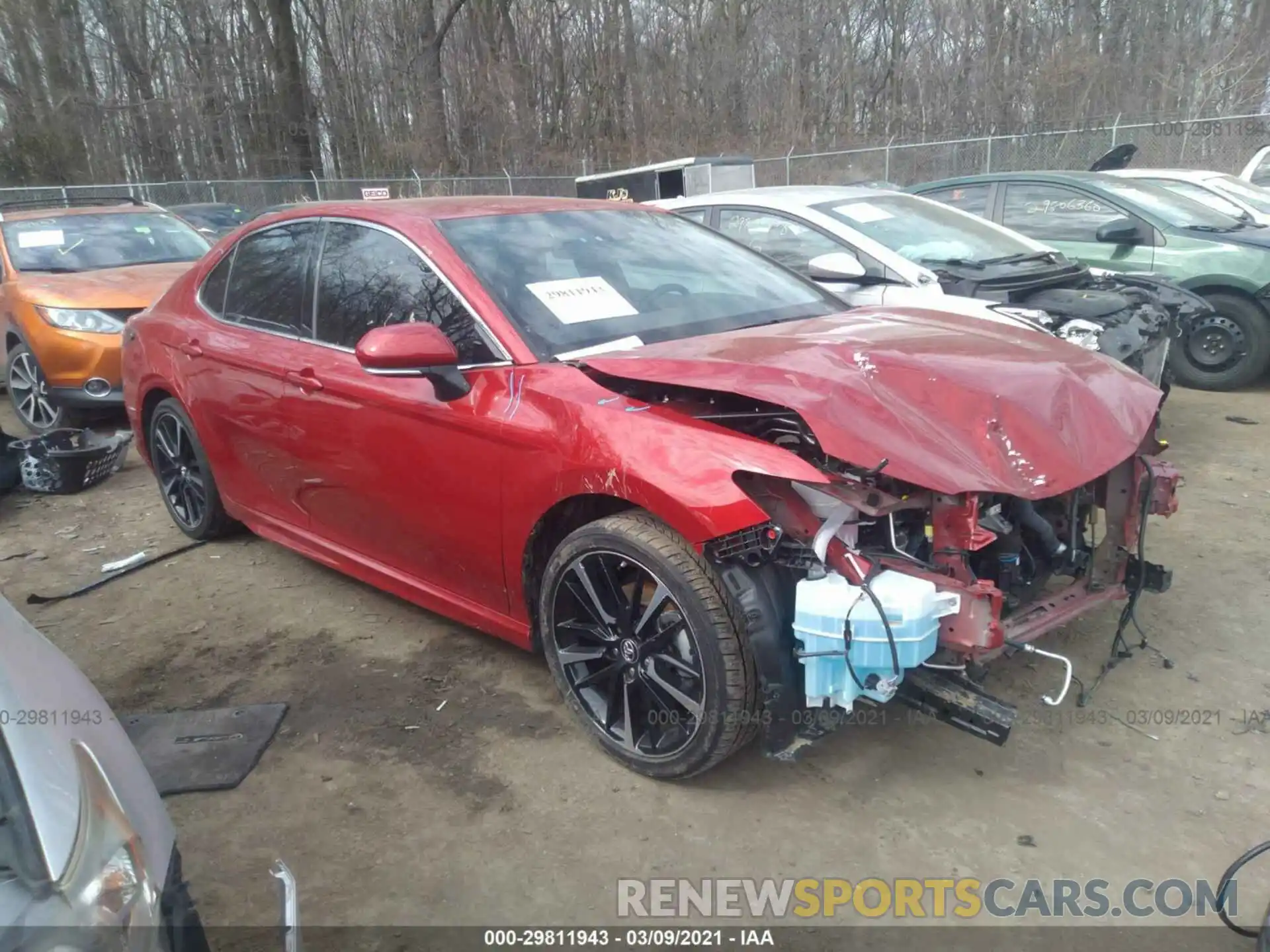 1 Photograph of a damaged car 4T1B61HK5KU299110 TOYOTA CAMRY 2019