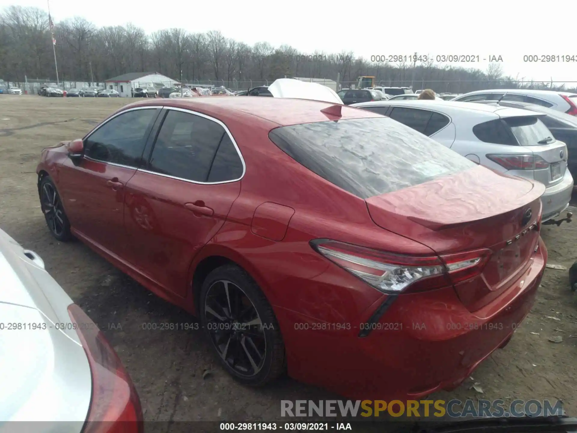 3 Photograph of a damaged car 4T1B61HK5KU299110 TOYOTA CAMRY 2019