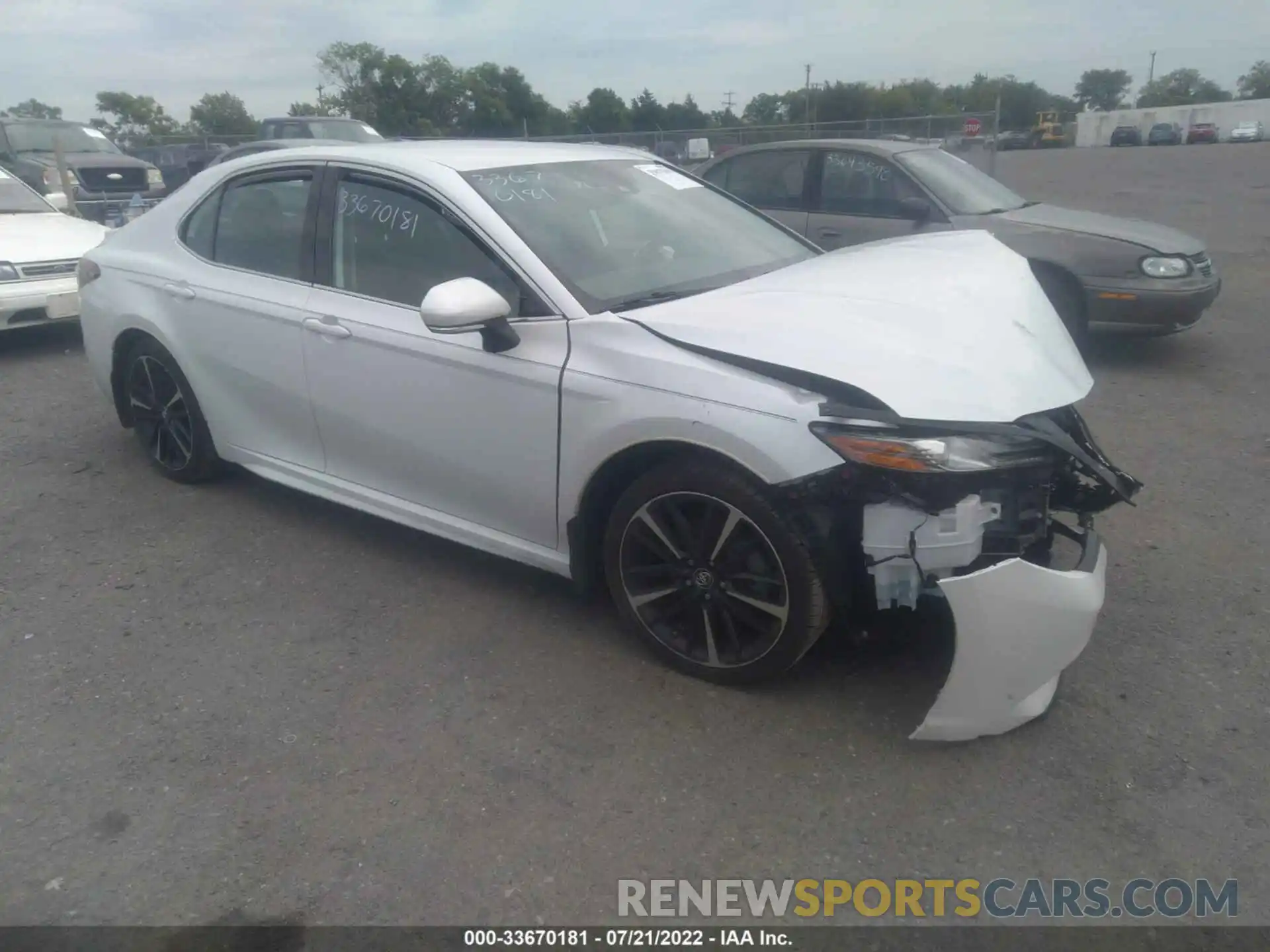 1 Photograph of a damaged car 4T1B61HK5KU720419 TOYOTA CAMRY 2019