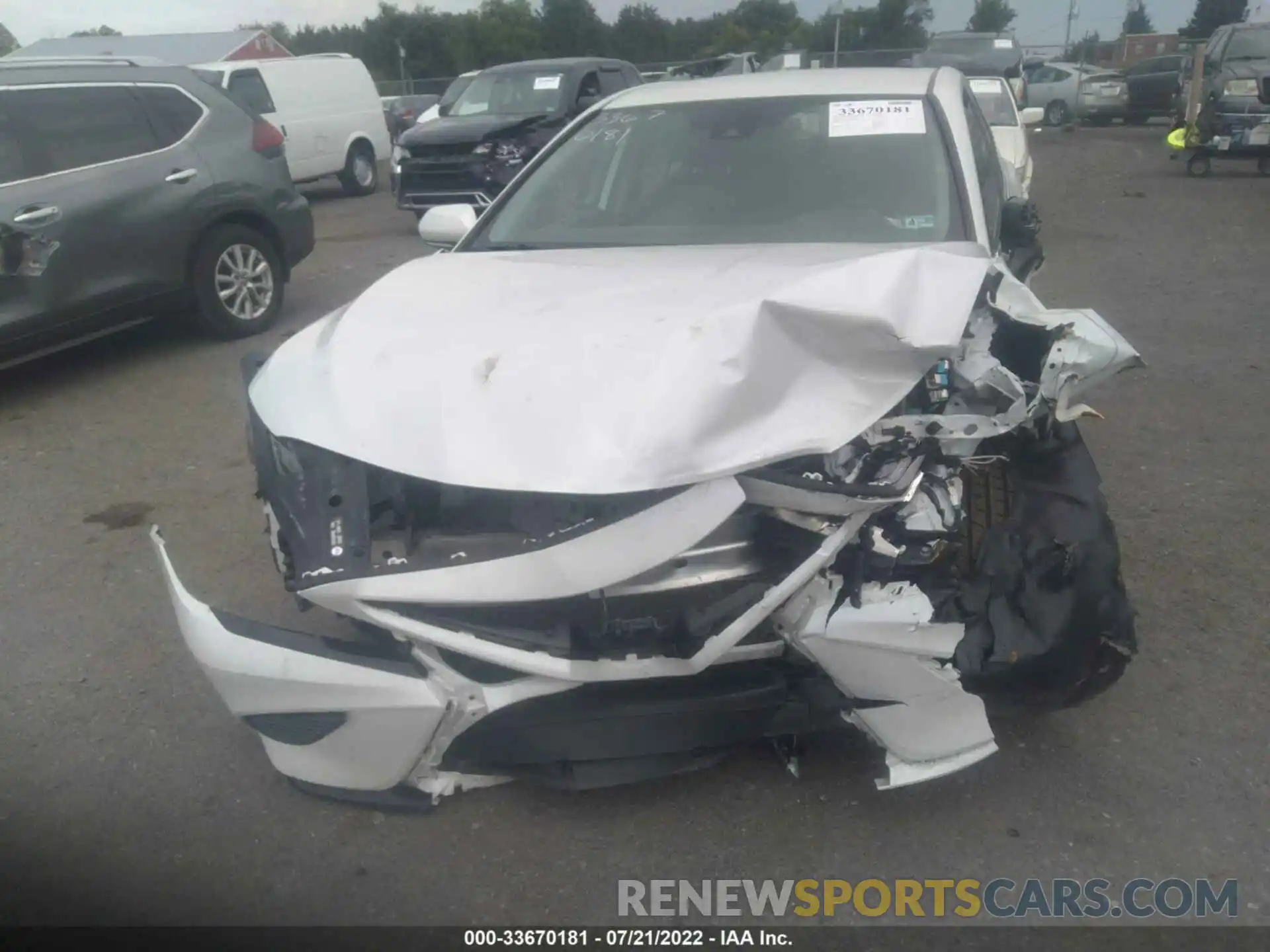 6 Photograph of a damaged car 4T1B61HK5KU720419 TOYOTA CAMRY 2019