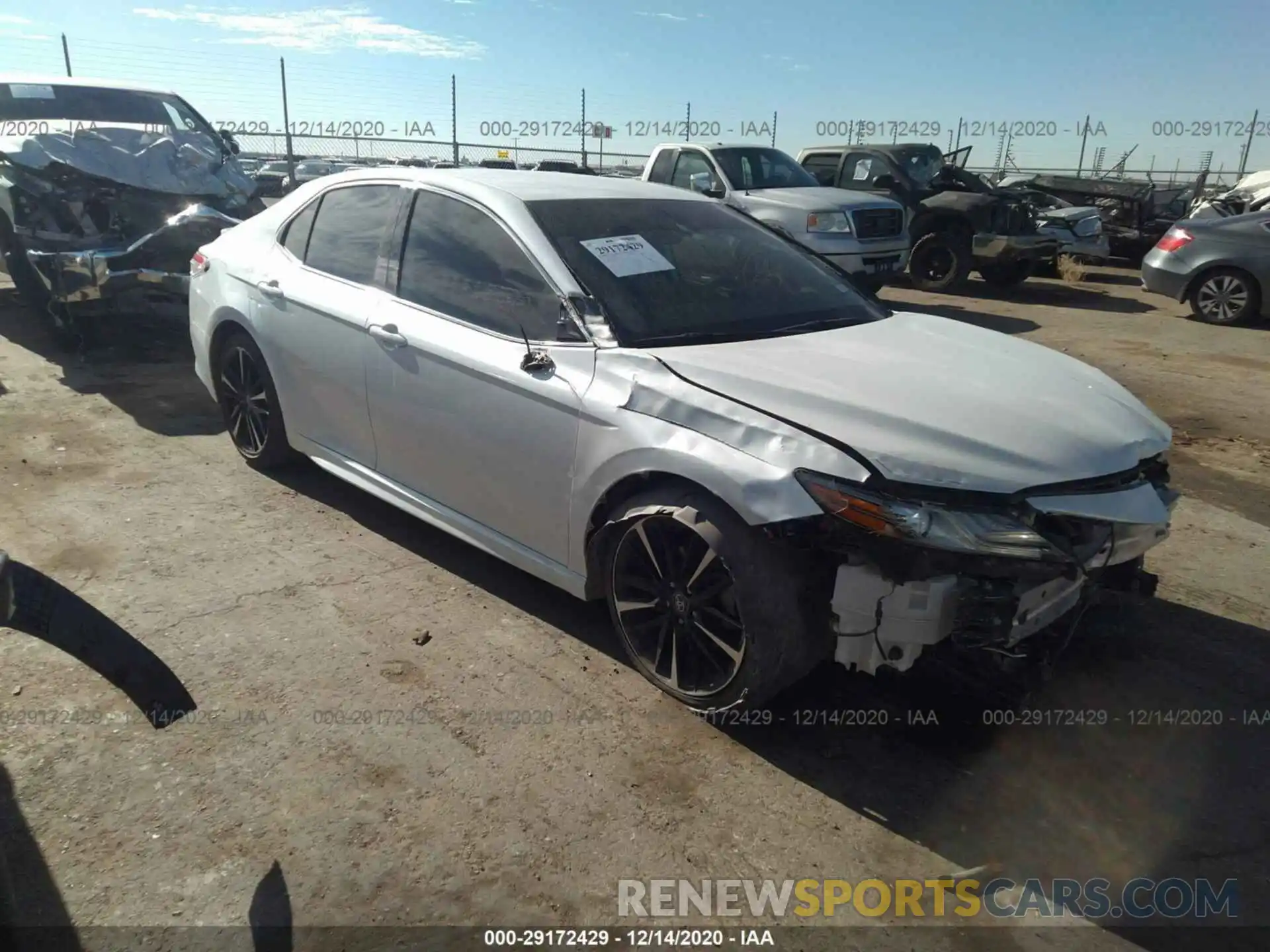 1 Photograph of a damaged car 4T1B61HK5KU734319 TOYOTA CAMRY 2019