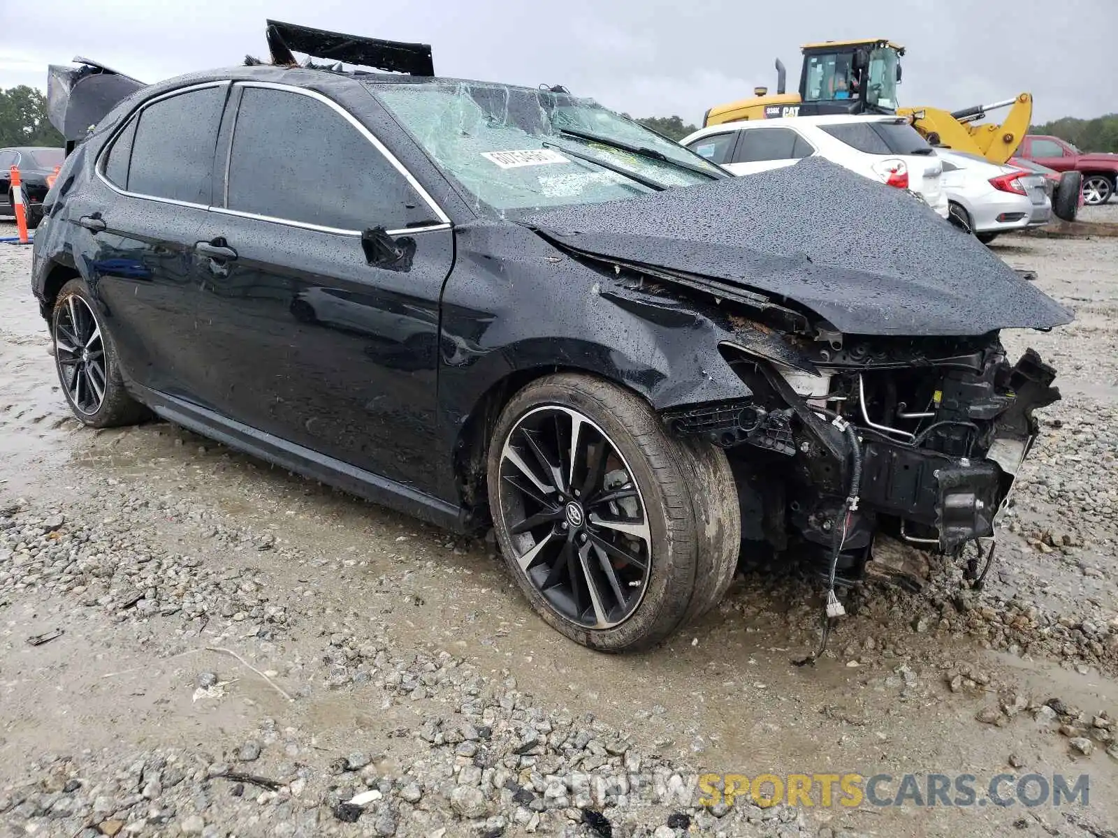 1 Photograph of a damaged car 4T1B61HK5KU740752 TOYOTA CAMRY 2019