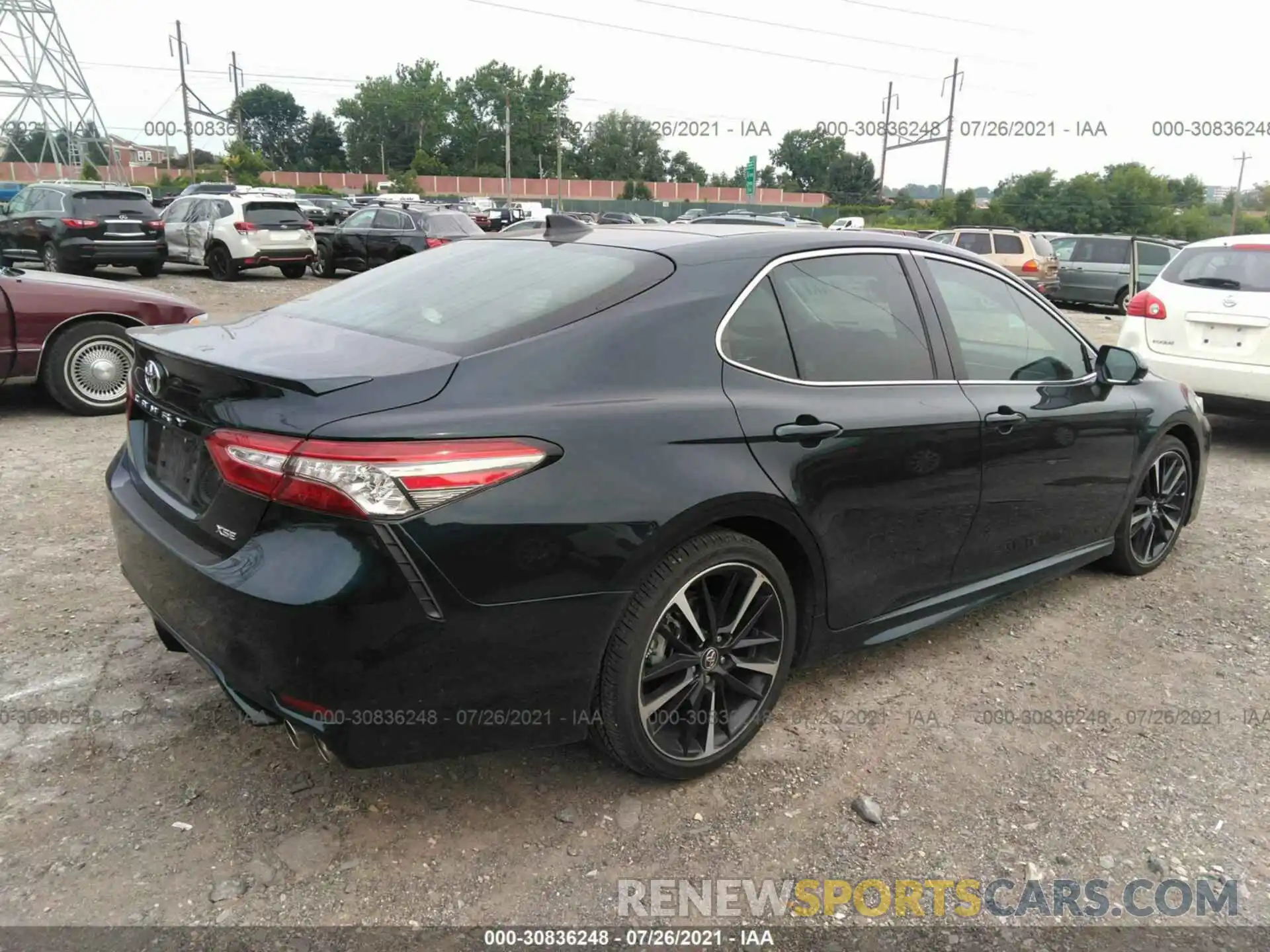 4 Photograph of a damaged car 4T1B61HK5KU754327 TOYOTA CAMRY 2019