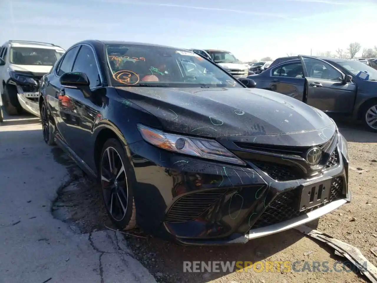 1 Photograph of a damaged car 4T1B61HK5KU761729 TOYOTA CAMRY 2019