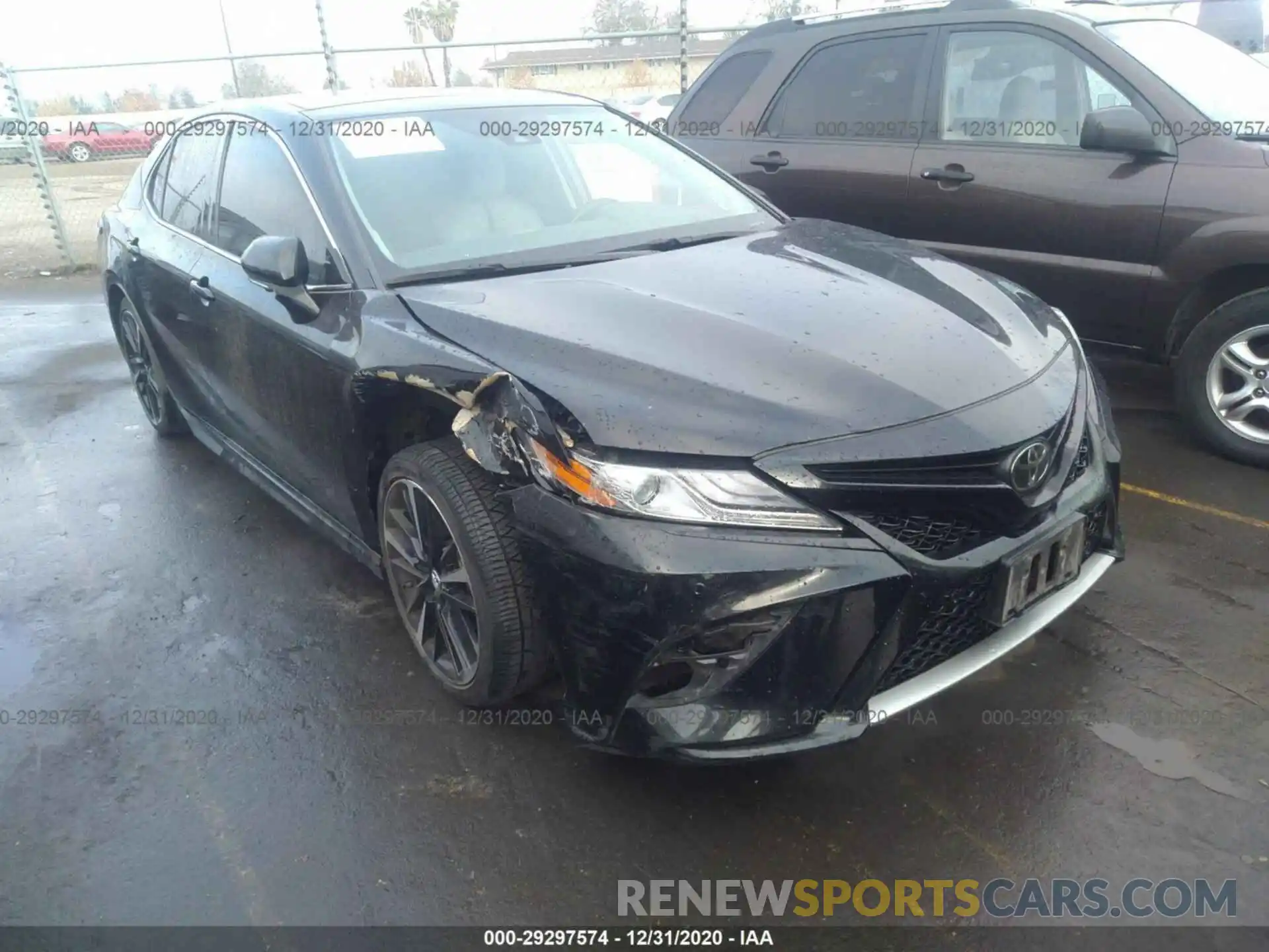 1 Photograph of a damaged car 4T1B61HK5KU761844 TOYOTA CAMRY 2019