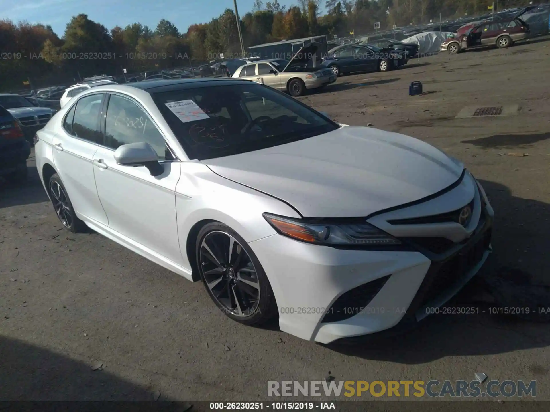 1 Photograph of a damaged car 4T1B61HK5KU766414 TOYOTA CAMRY 2019