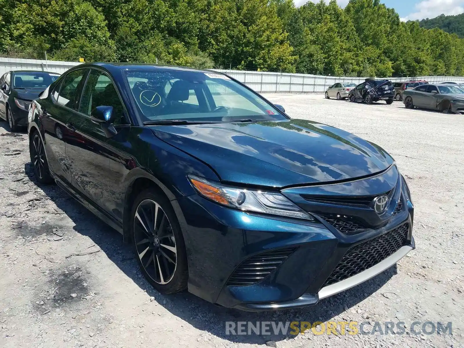 1 Photograph of a damaged car 4T1B61HK5KU768874 TOYOTA CAMRY 2019