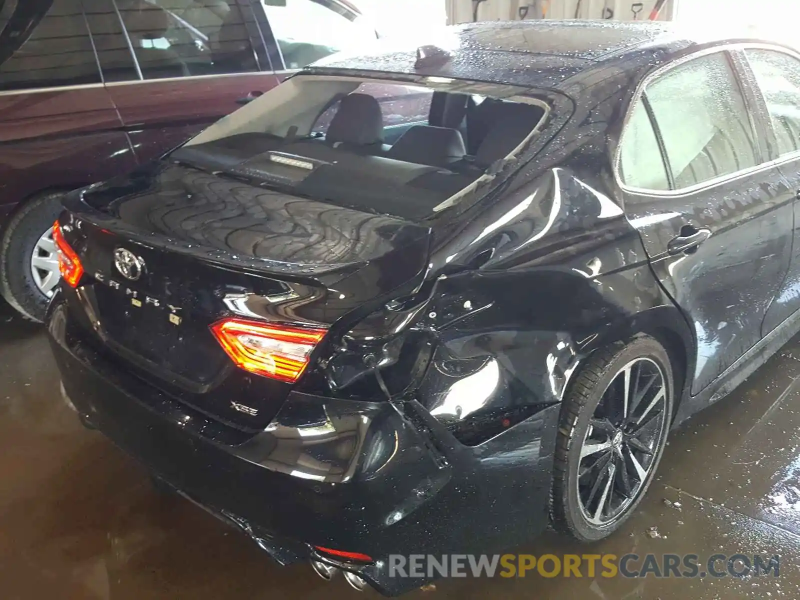 9 Photograph of a damaged car 4T1B61HK5KU773041 TOYOTA CAMRY 2019