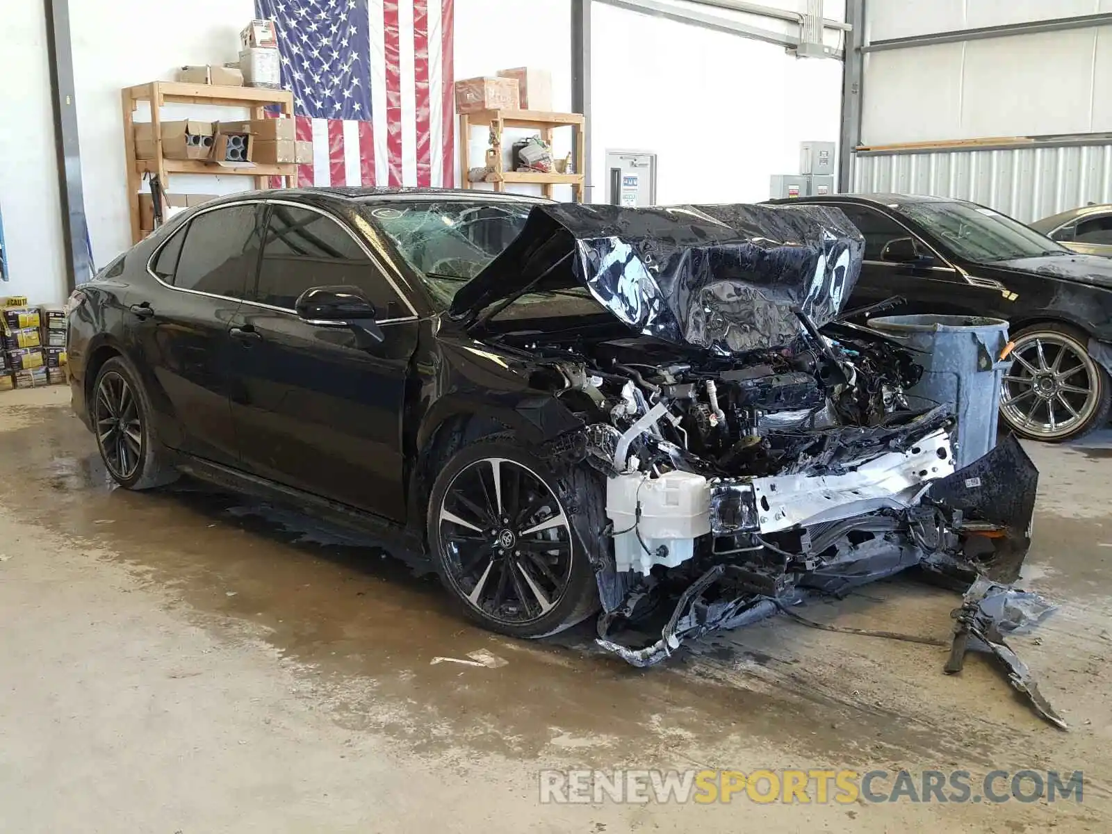 1 Photograph of a damaged car 4T1B61HK5KU782127 TOYOTA CAMRY 2019