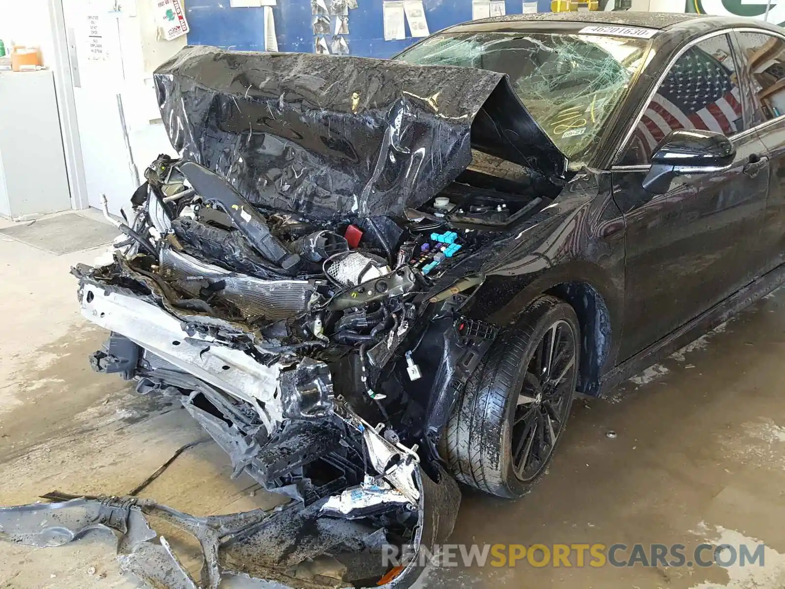 9 Photograph of a damaged car 4T1B61HK5KU782127 TOYOTA CAMRY 2019