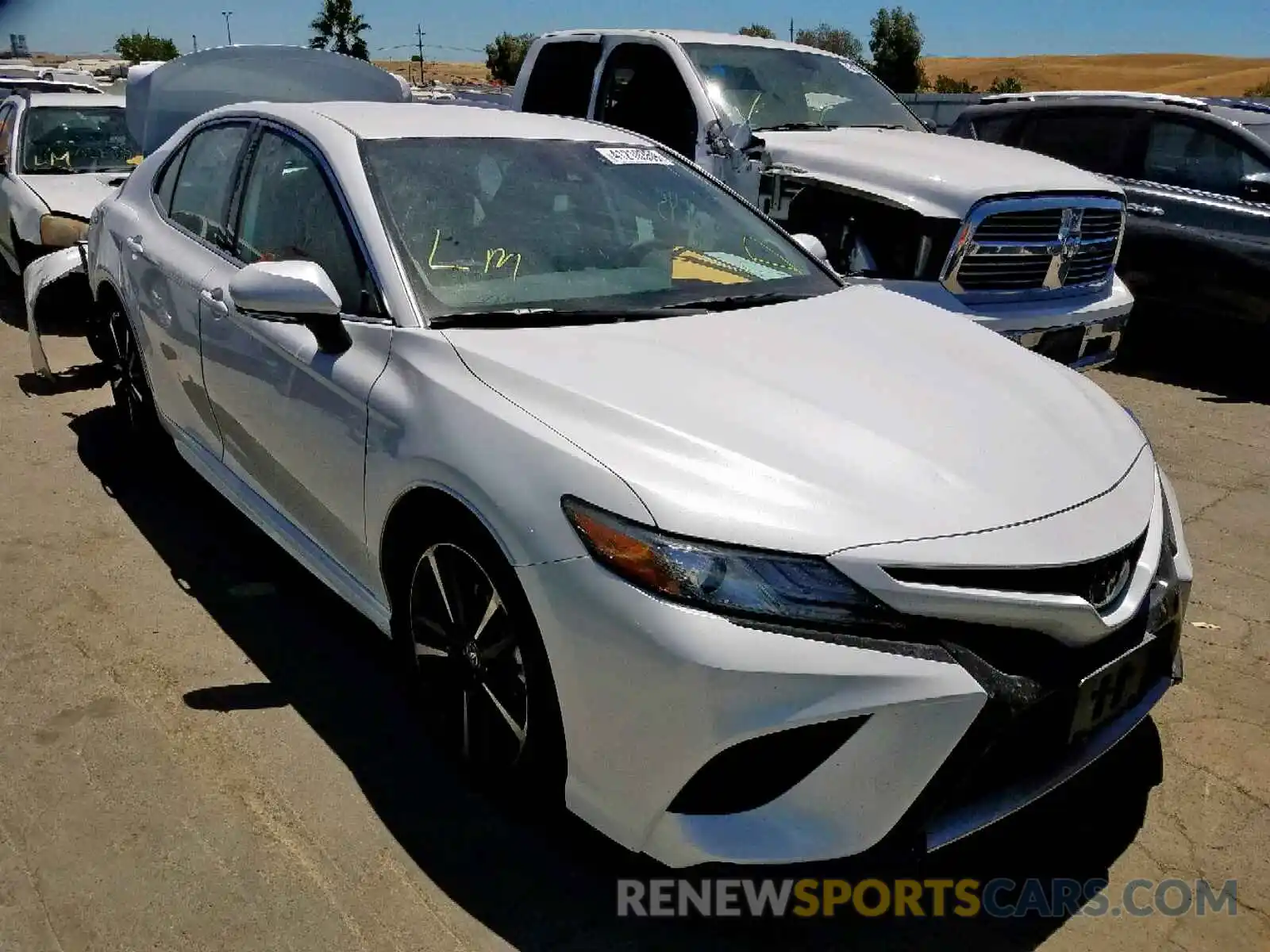 1 Photograph of a damaged car 4T1B61HK5KU794438 TOYOTA CAMRY 2019