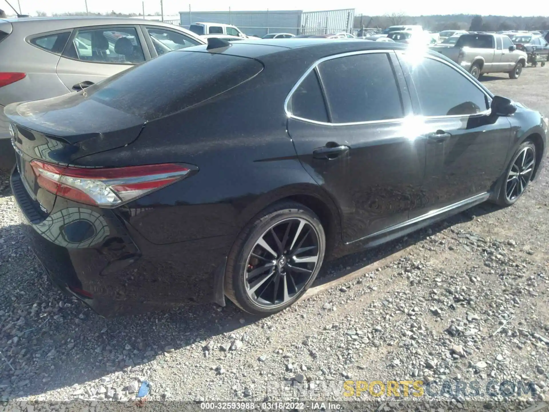 4 Фотография поврежденного автомобиля 4T1B61HK5KU798733 TOYOTA CAMRY 2019