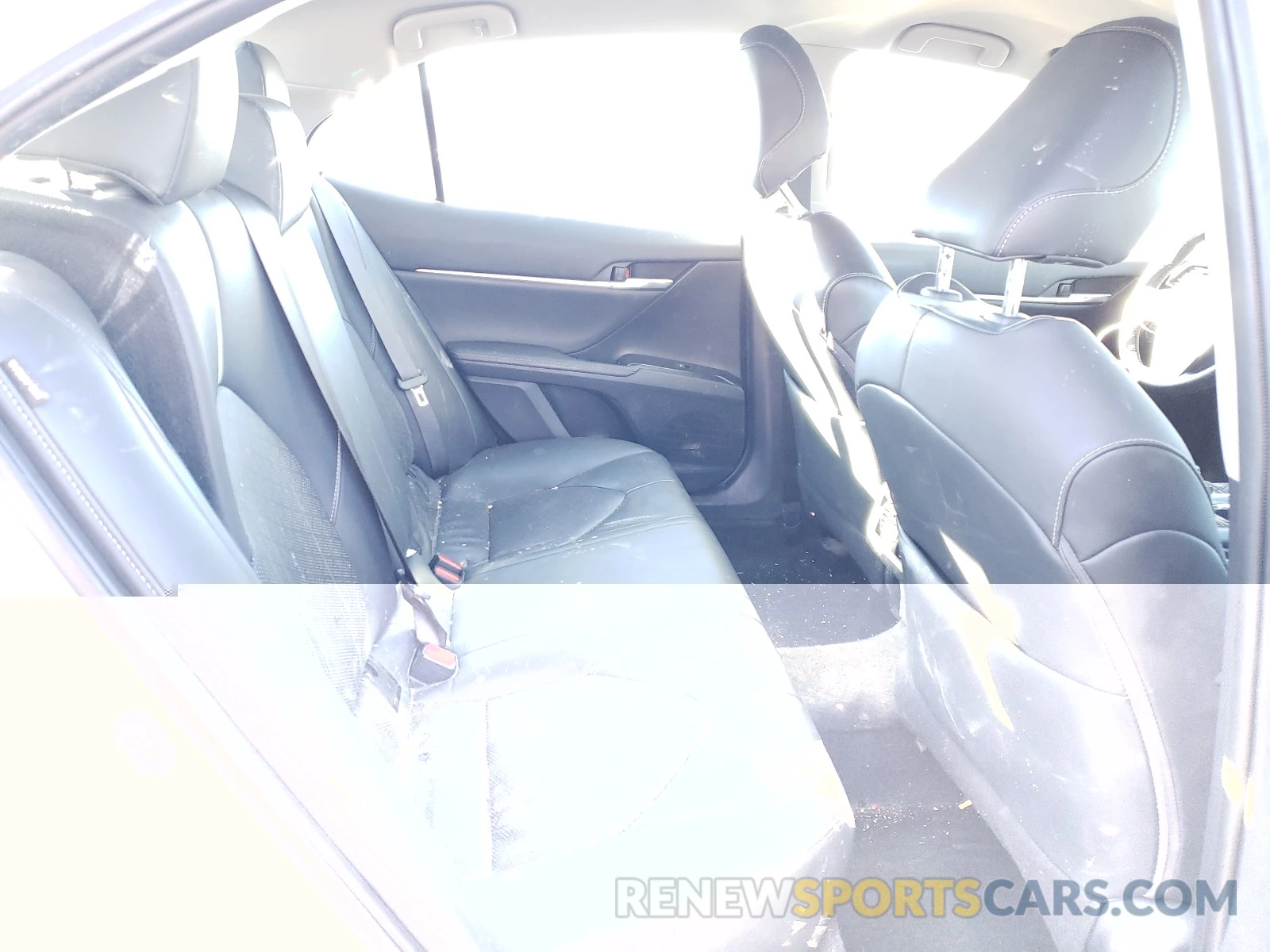 6 Photograph of a damaged car 4T1B61HK5KU828555 TOYOTA CAMRY 2019