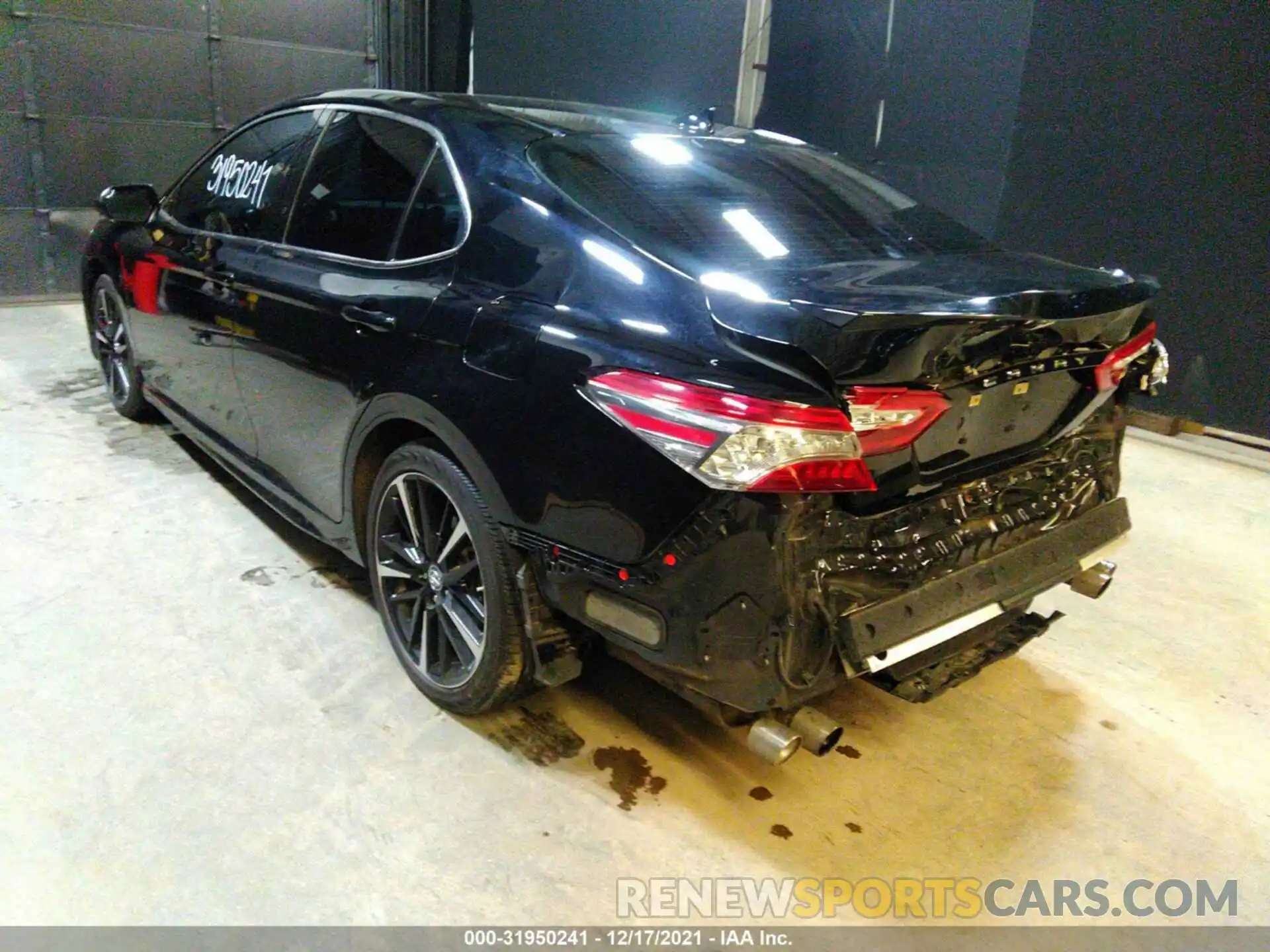 6 Photograph of a damaged car 4T1B61HK5KU829740 TOYOTA CAMRY 2019