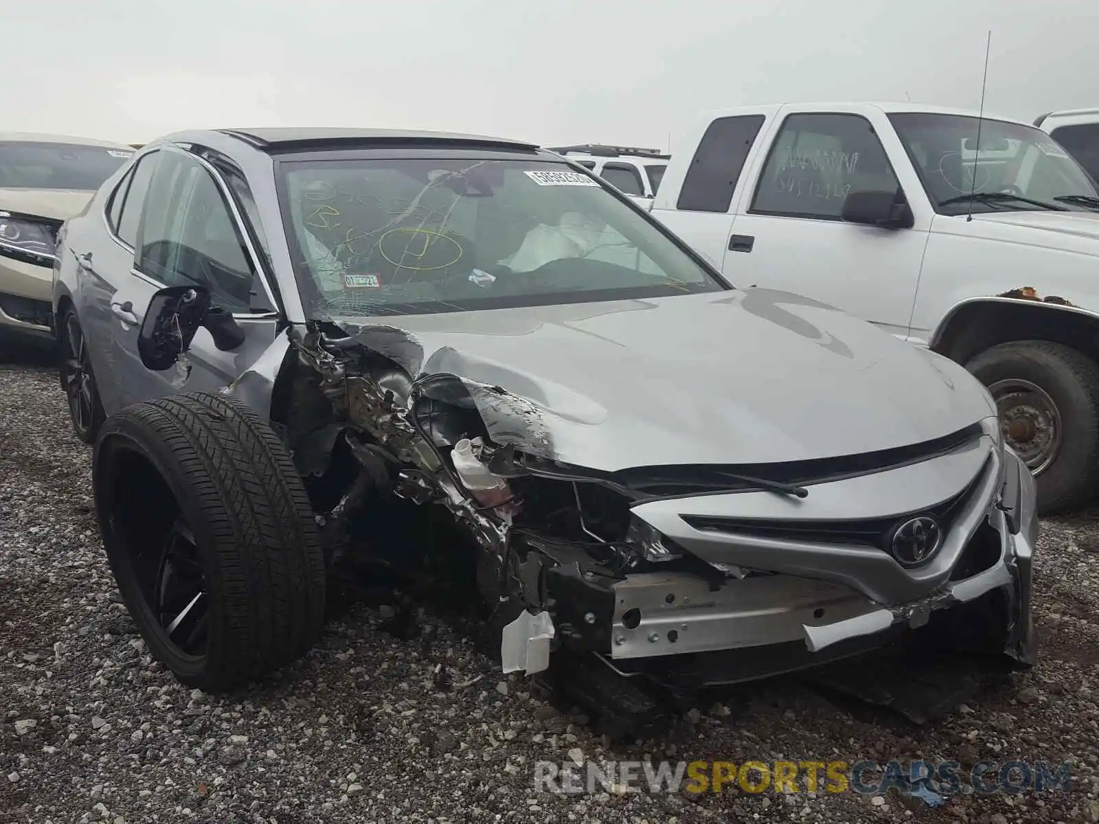 1 Photograph of a damaged car 4T1B61HK5KU830838 TOYOTA CAMRY 2019