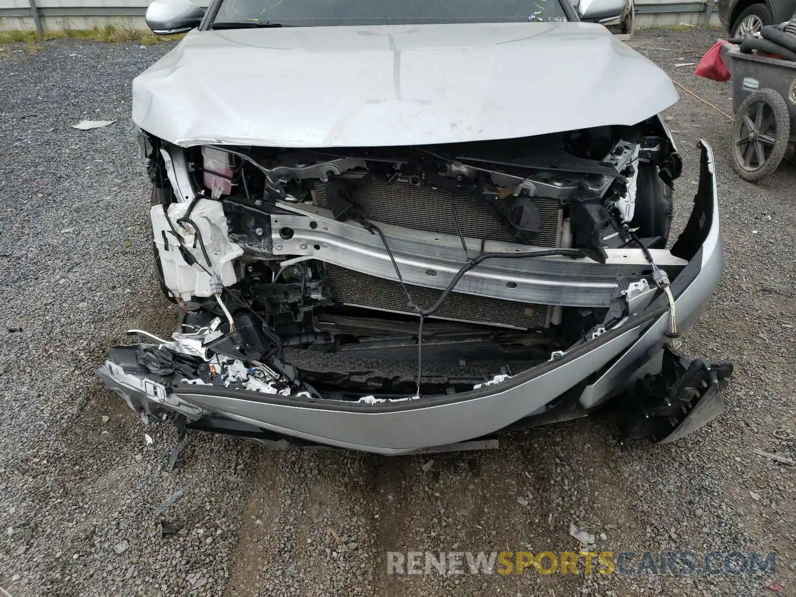 9 Photograph of a damaged car 4T1B61HK5KU841502 TOYOTA CAMRY 2019