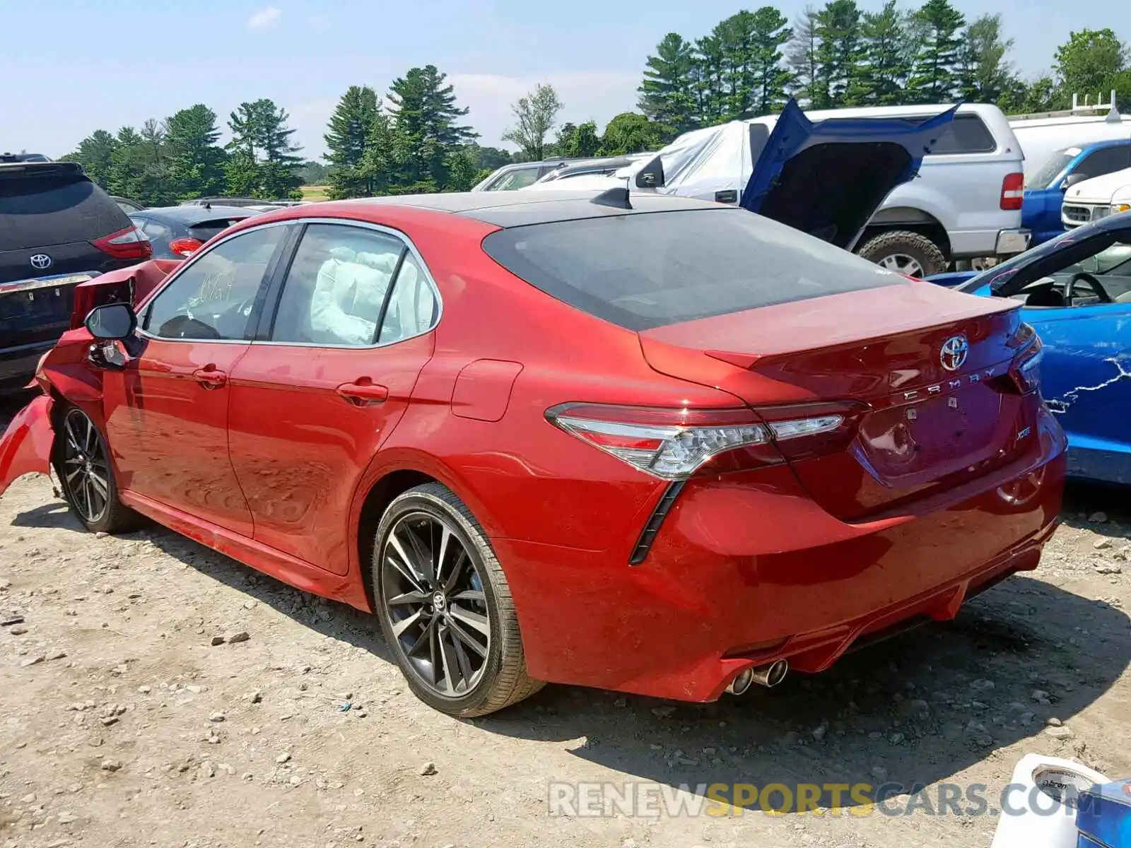 3 Photograph of a damaged car 4T1B61HK6KU159969 TOYOTA CAMRY 2019