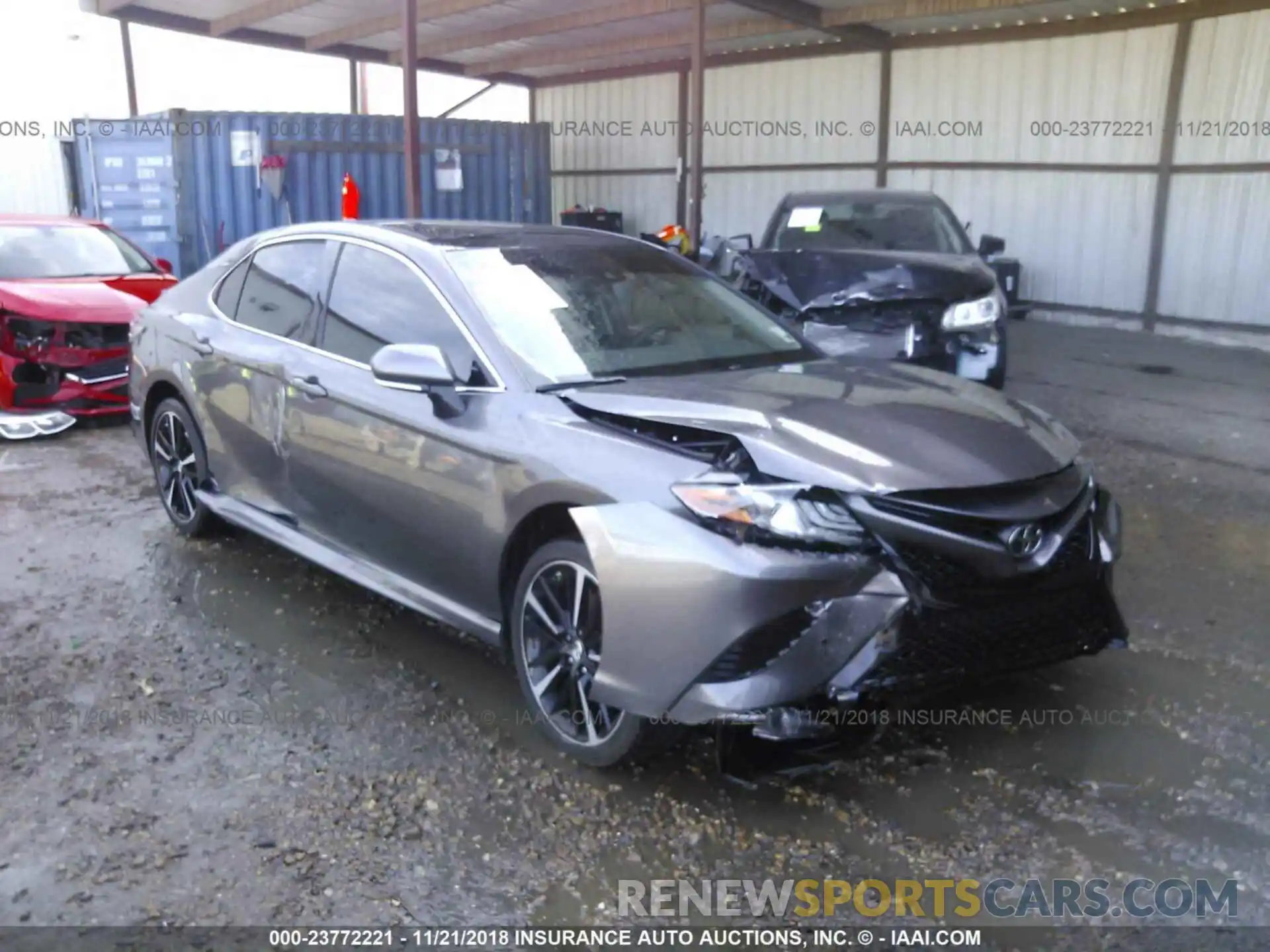 1 Photograph of a damaged car 4T1B61HK6KU166582 TOYOTA CAMRY 2019