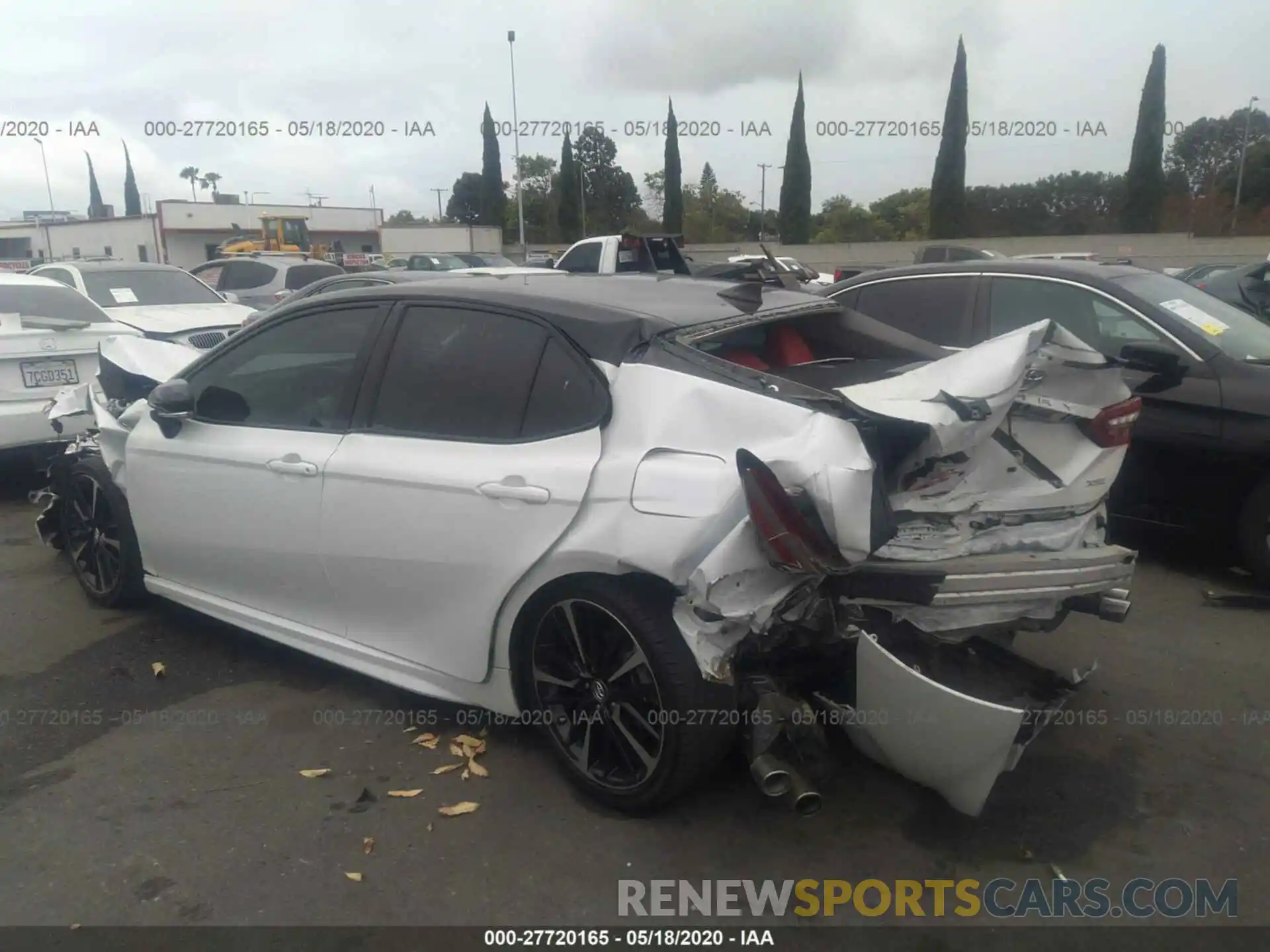 6 Photograph of a damaged car 4T1B61HK6KU173516 TOYOTA CAMRY 2019