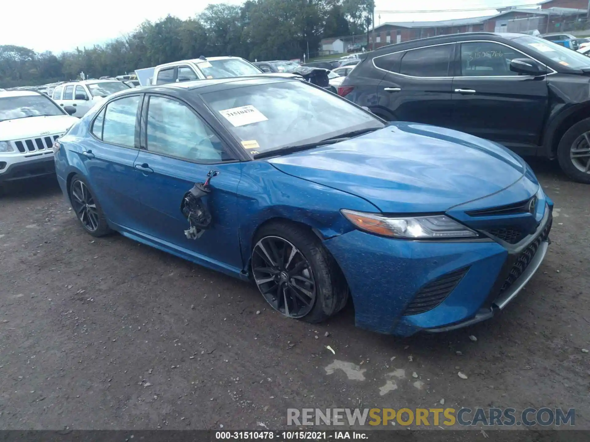 1 Photograph of a damaged car 4T1B61HK6KU177906 TOYOTA CAMRY 2019