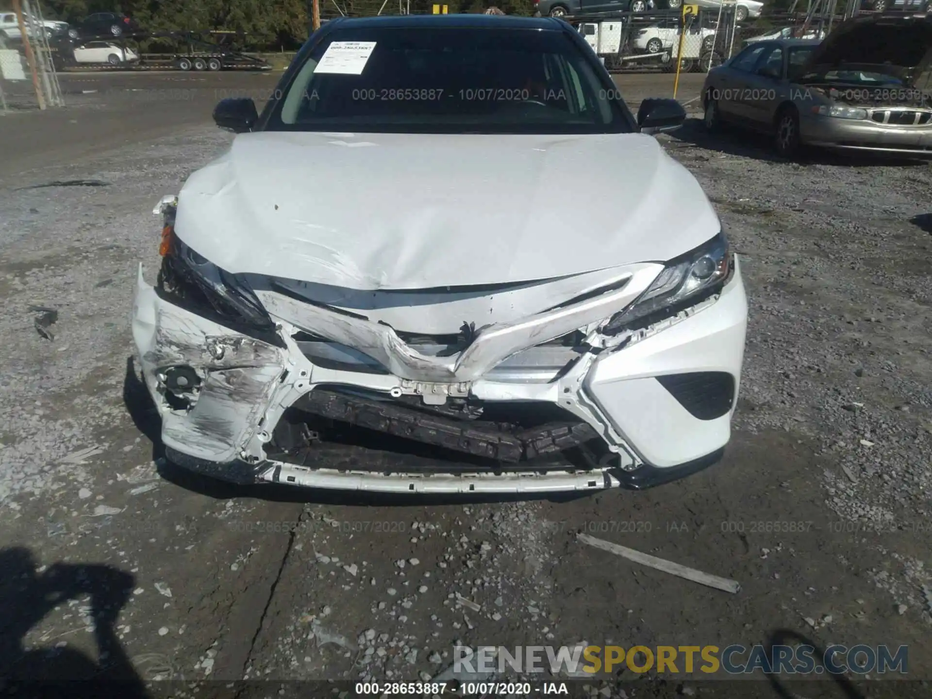 6 Photograph of a damaged car 4T1B61HK6KU180482 TOYOTA CAMRY 2019