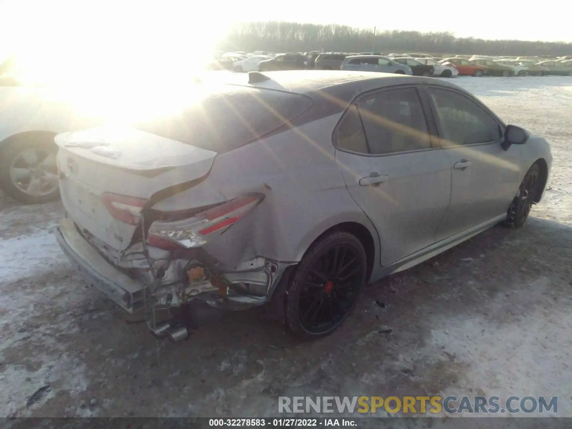 4 Photograph of a damaged car 4T1B61HK6KU182393 TOYOTA CAMRY 2019