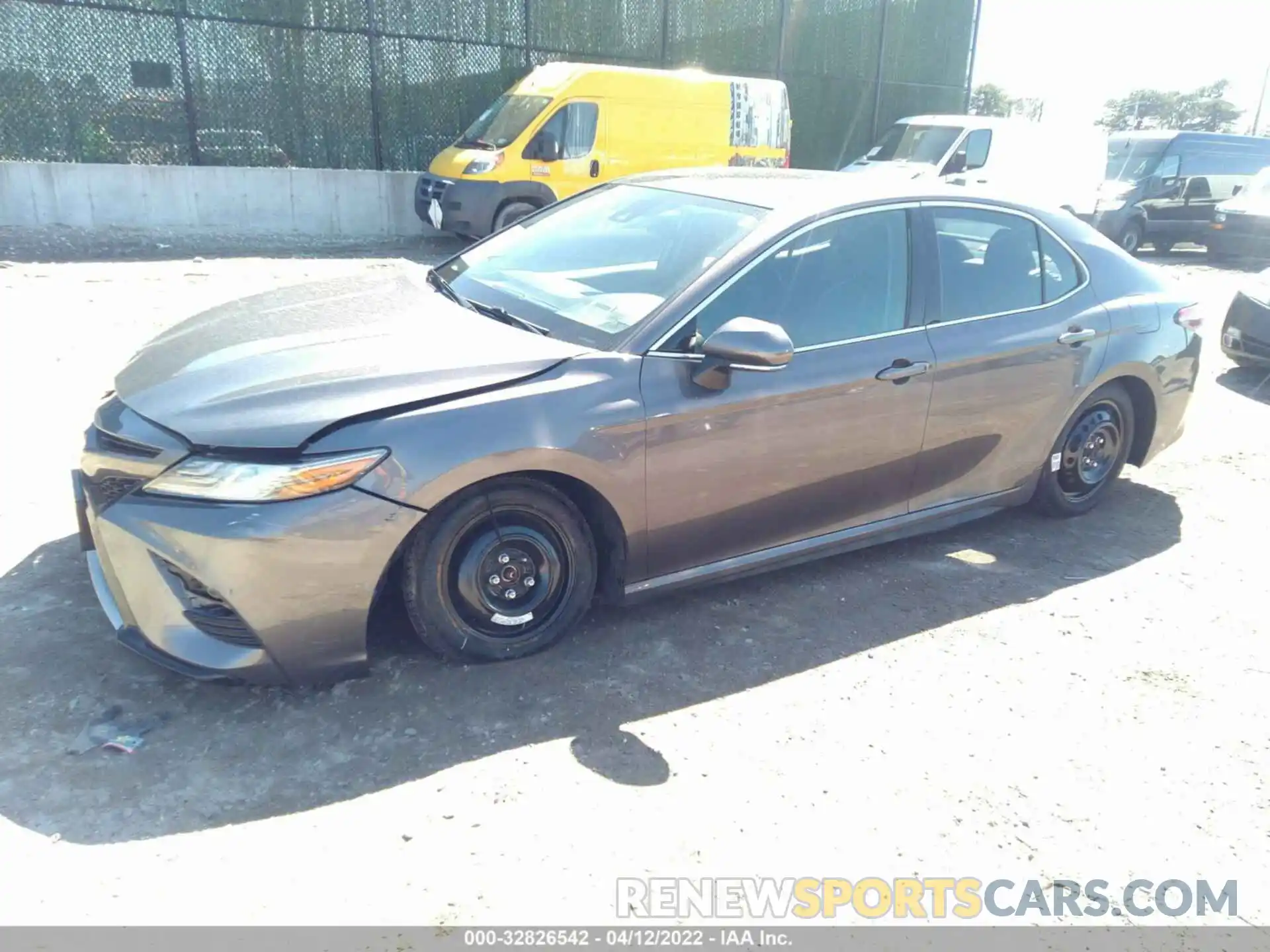 2 Фотография поврежденного автомобиля 4T1B61HK6KU183169 TOYOTA CAMRY 2019