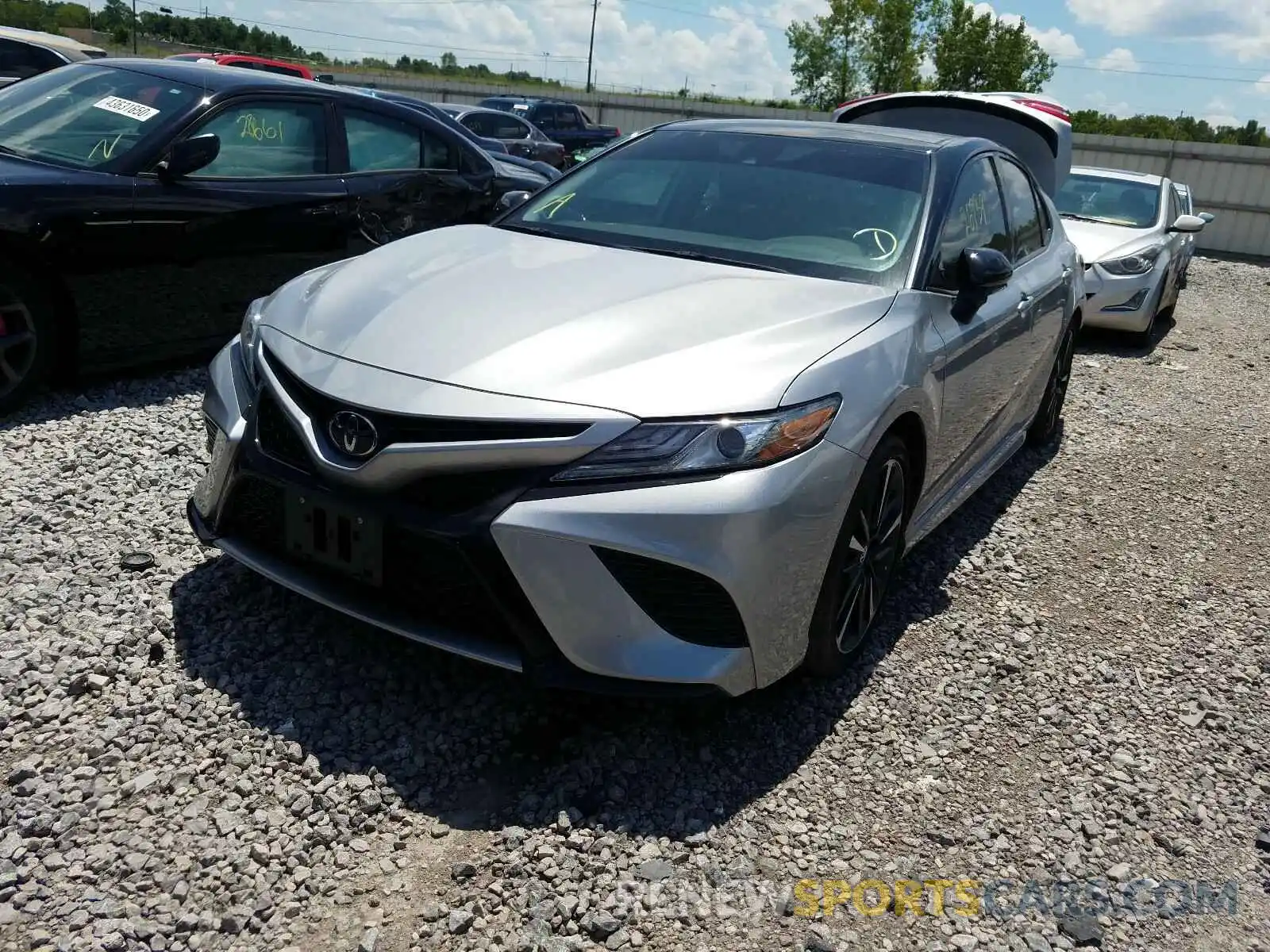 2 Photograph of a damaged car 4T1B61HK6KU189652 TOYOTA CAMRY 2019