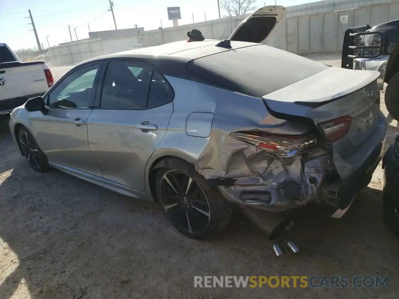 2 Photograph of a damaged car 4T1B61HK6KU205025 TOYOTA CAMRY 2019