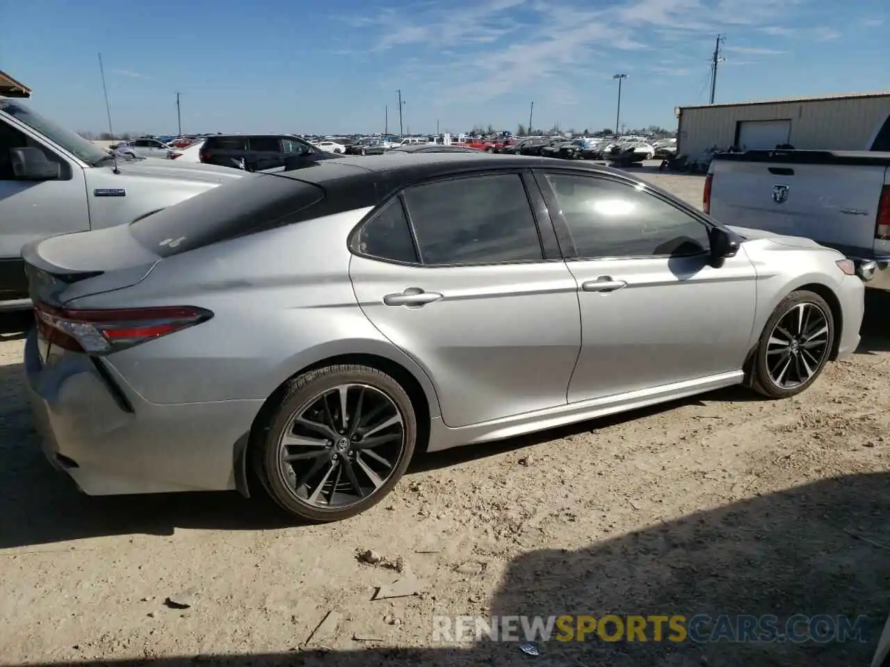 3 Photograph of a damaged car 4T1B61HK6KU205025 TOYOTA CAMRY 2019