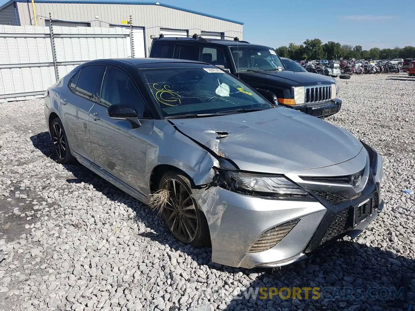 1 Photograph of a damaged car 4T1B61HK6KU212248 TOYOTA CAMRY 2019