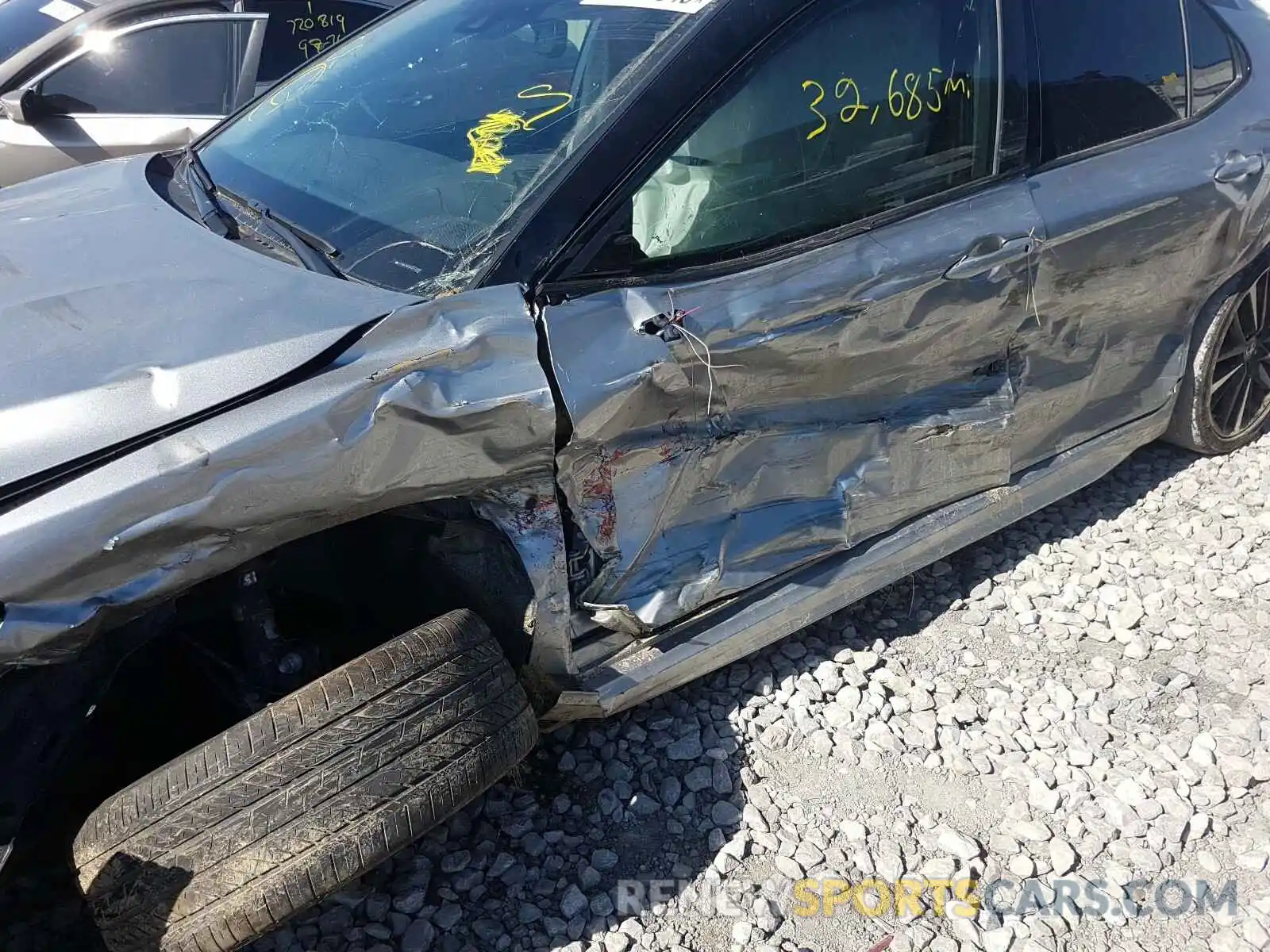 9 Photograph of a damaged car 4T1B61HK6KU212248 TOYOTA CAMRY 2019