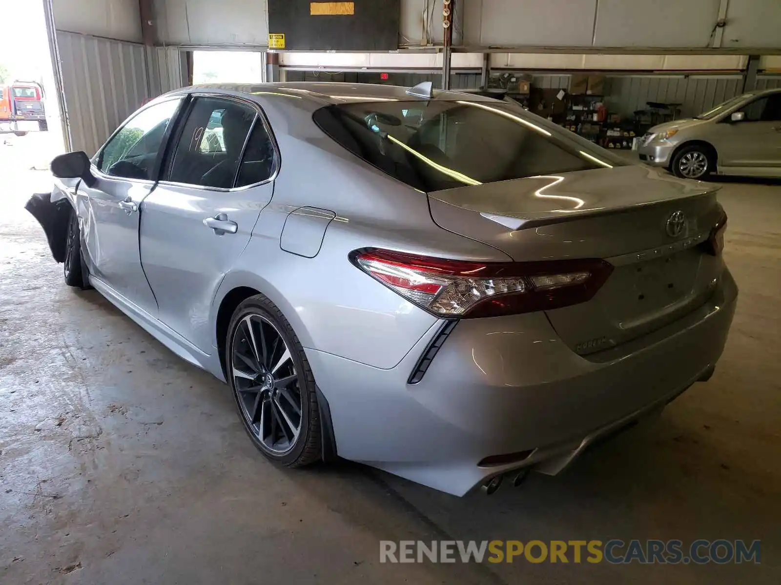 3 Photograph of a damaged car 4T1B61HK6KU214002 TOYOTA CAMRY 2019