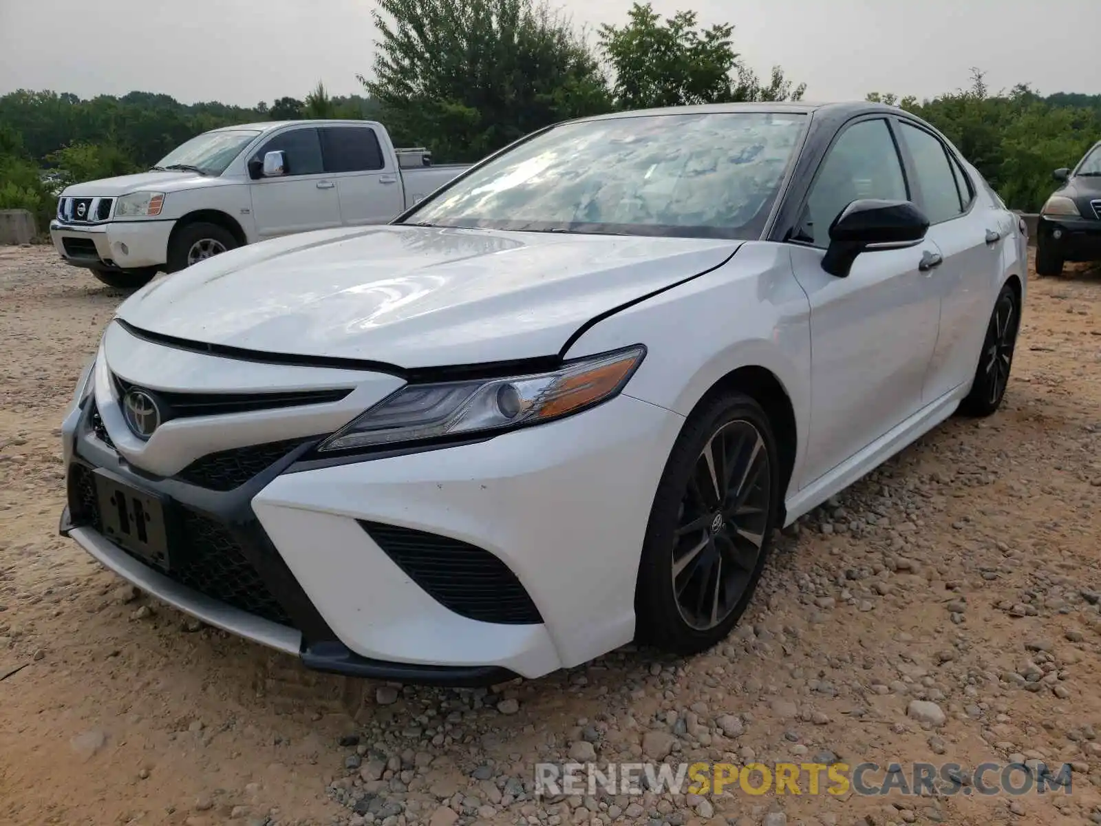 2 Photograph of a damaged car 4T1B61HK6KU220589 TOYOTA CAMRY 2019