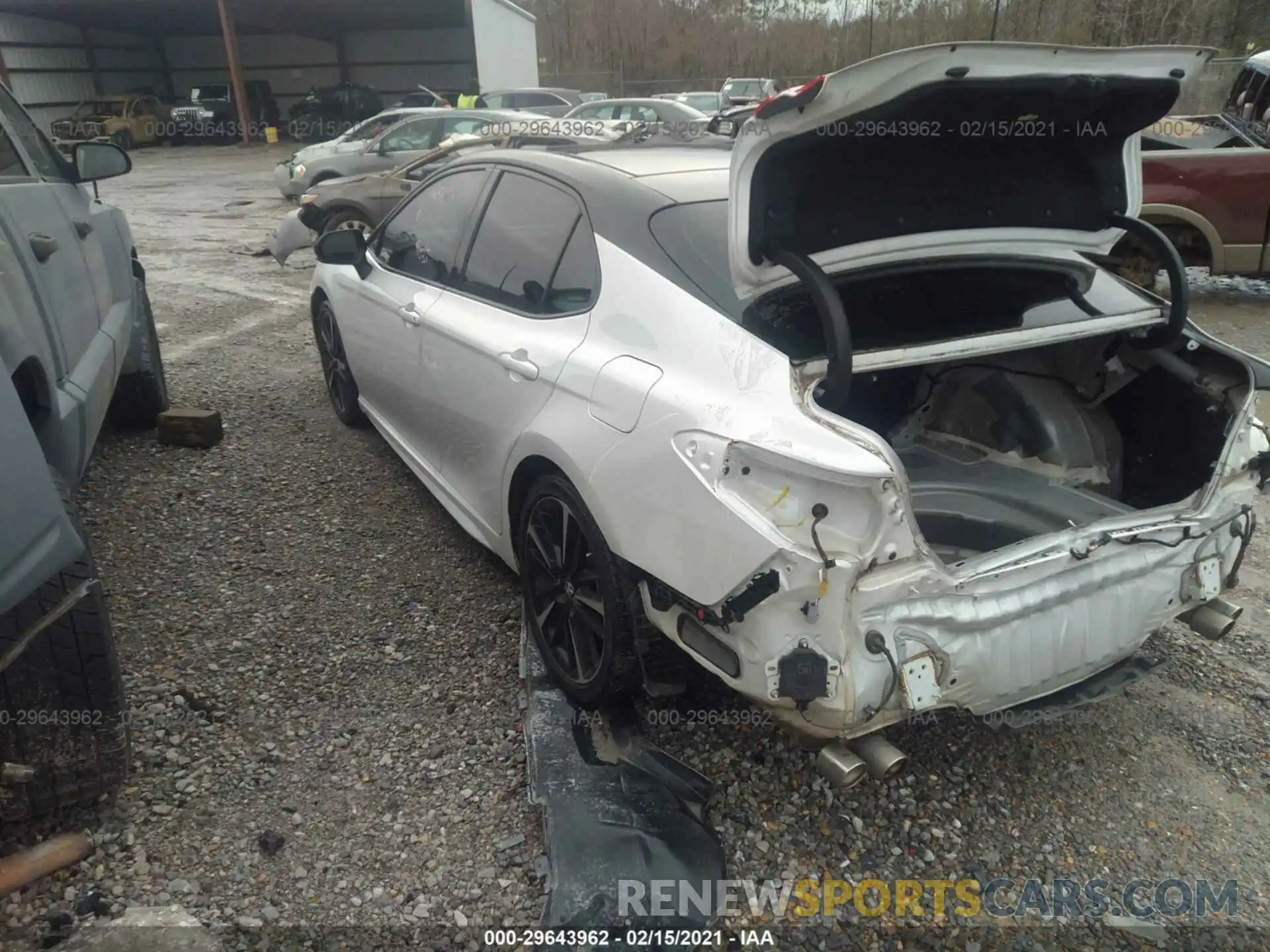 3 Photograph of a damaged car 4T1B61HK6KU220804 TOYOTA CAMRY 2019