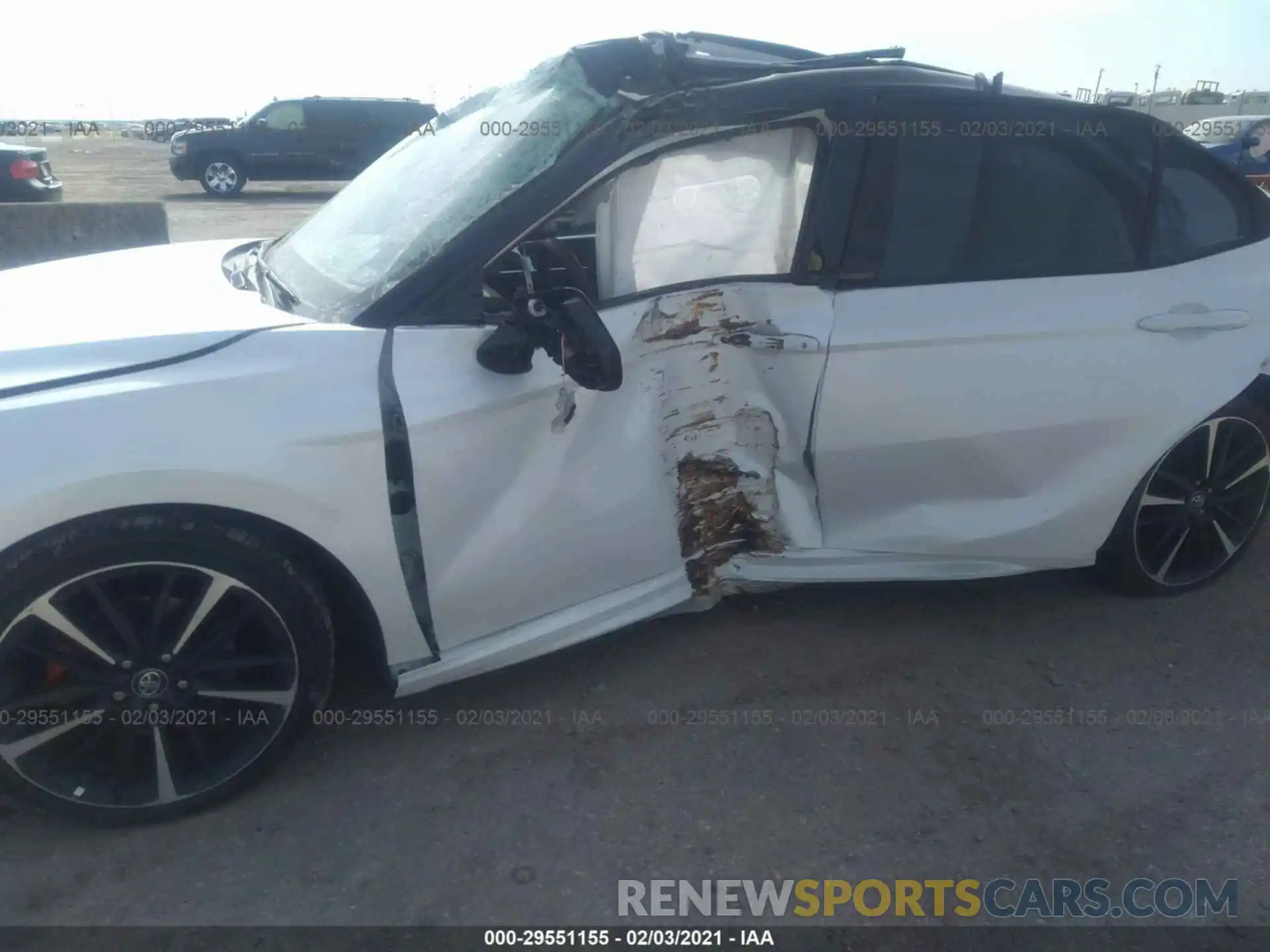 6 Photograph of a damaged car 4T1B61HK6KU221290 TOYOTA CAMRY 2019