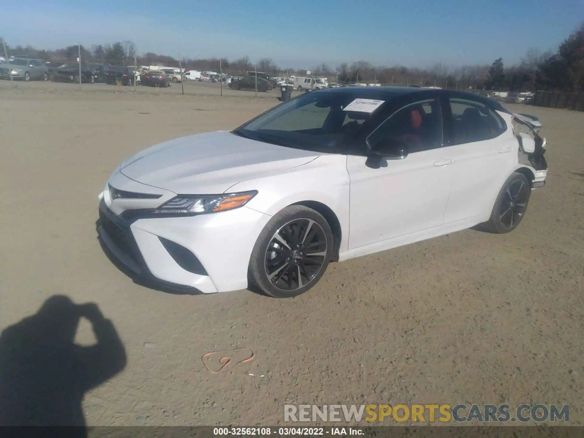 2 Photograph of a damaged car 4T1B61HK6KU221919 TOYOTA CAMRY 2019