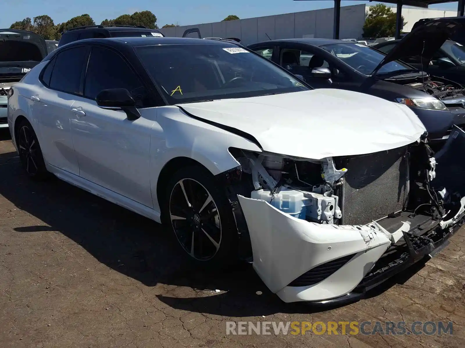 1 Photograph of a damaged car 4T1B61HK6KU234072 TOYOTA CAMRY 2019