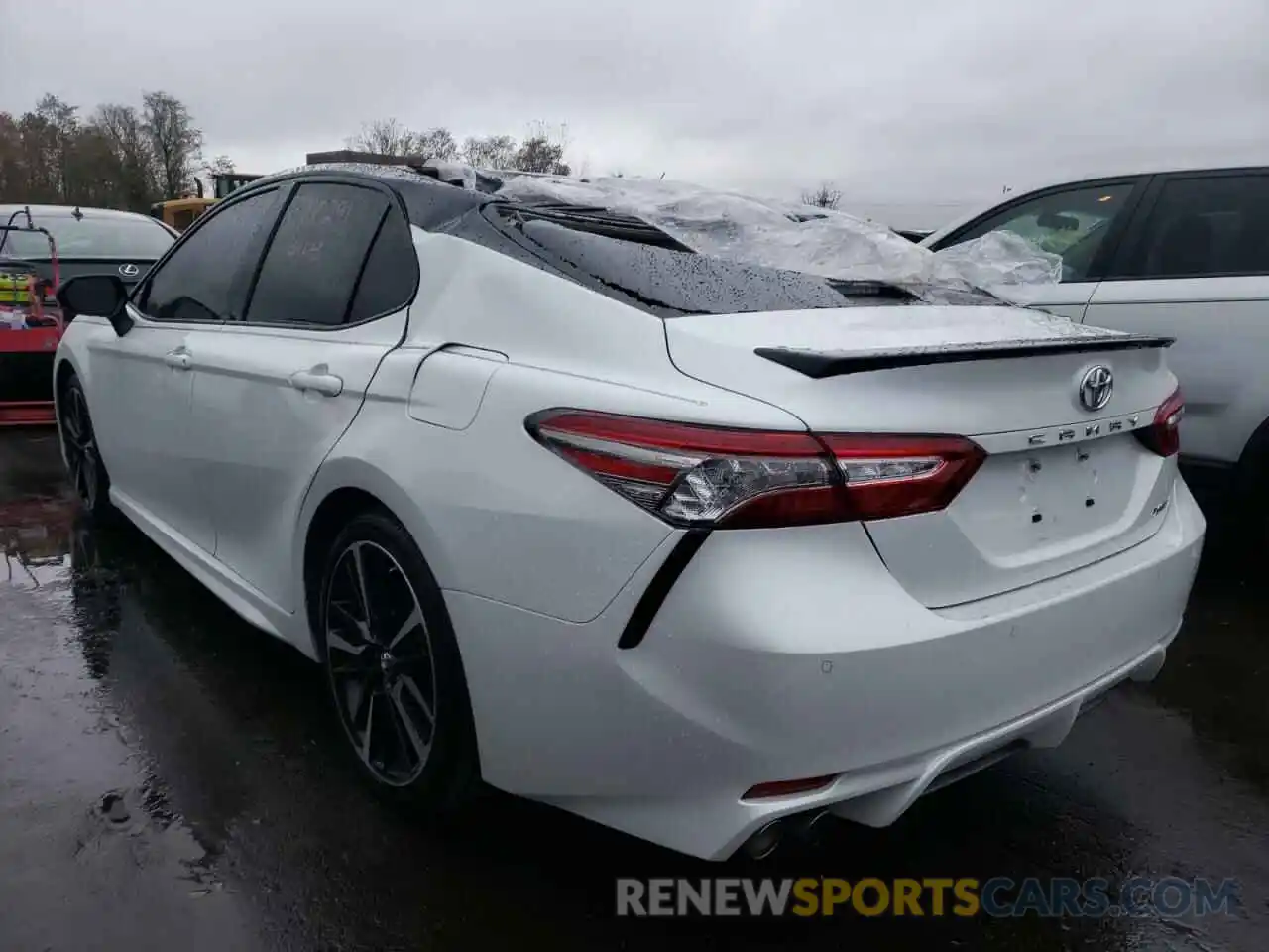 3 Photograph of a damaged car 4T1B61HK6KU234475 TOYOTA CAMRY 2019