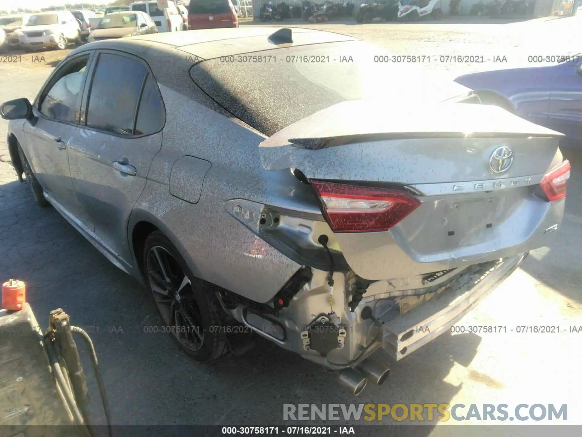 3 Photograph of a damaged car 4T1B61HK6KU245041 TOYOTA CAMRY 2019