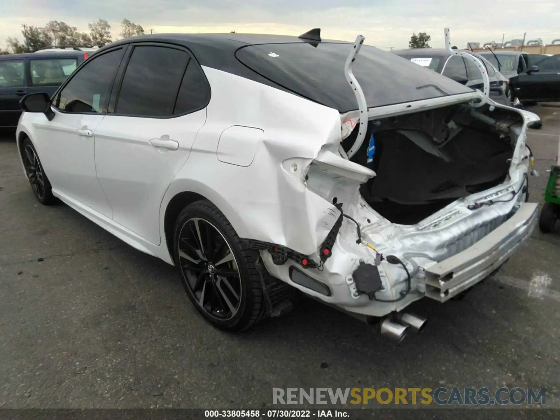 3 Photograph of a damaged car 4T1B61HK6KU249185 TOYOTA CAMRY 2019