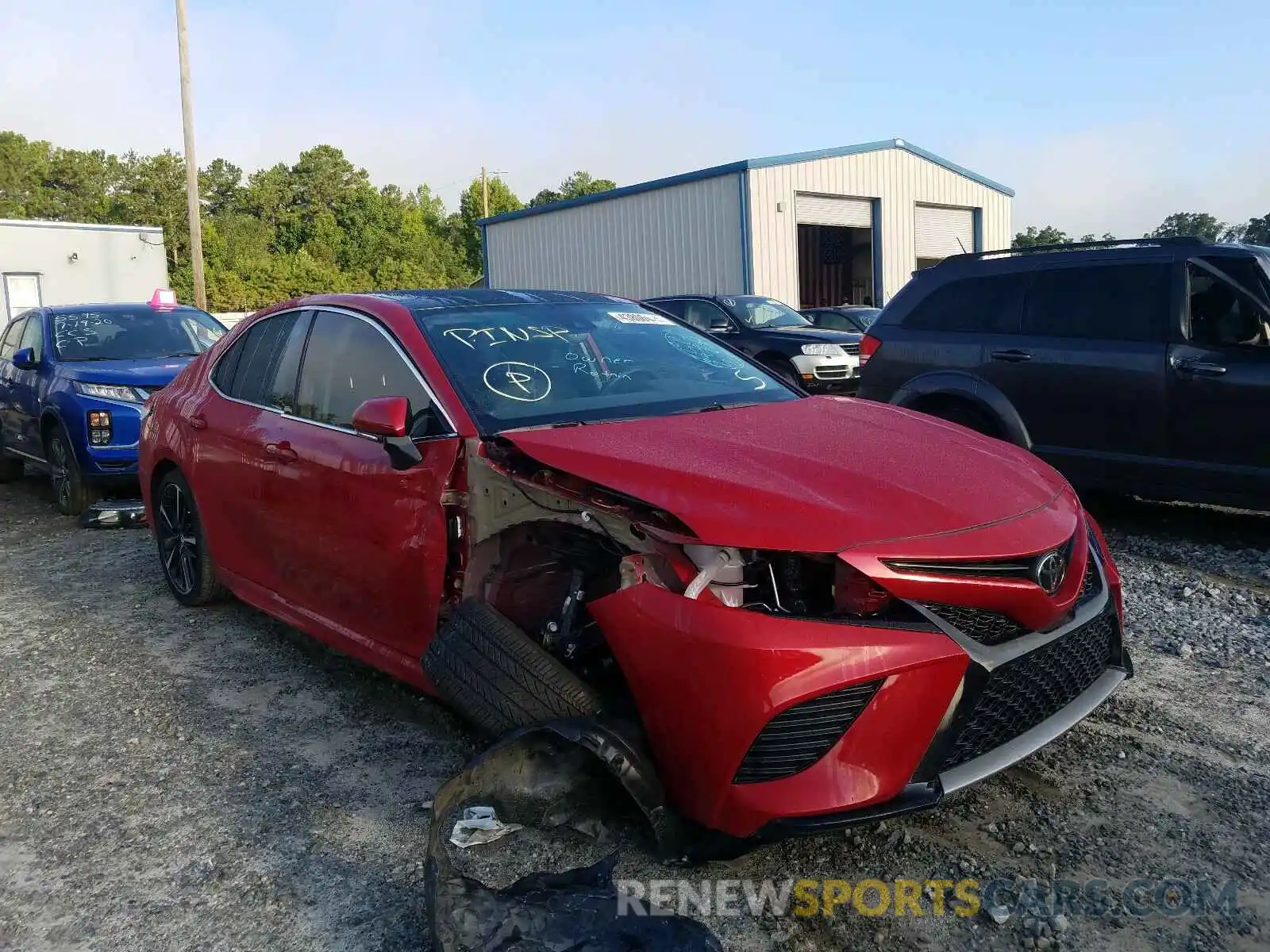 1 Photograph of a damaged car 4T1B61HK6KU249705 TOYOTA CAMRY 2019